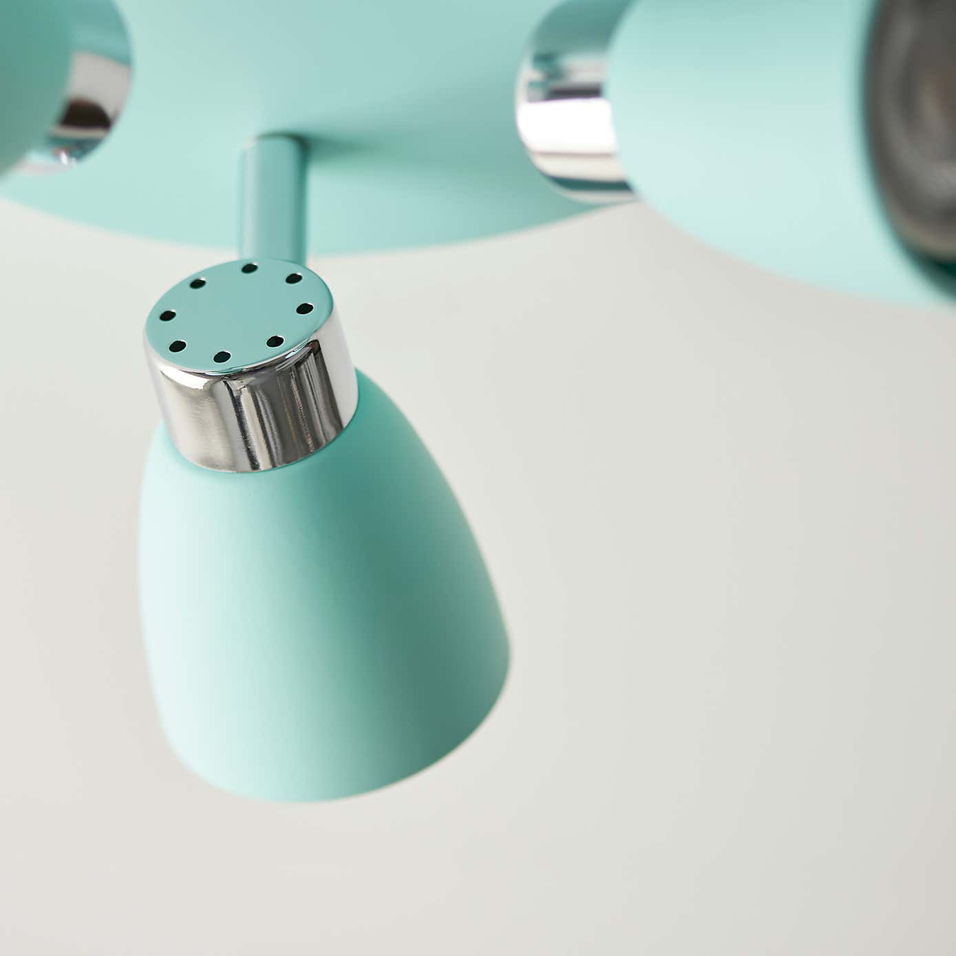 Alto 3 Light Spotlight