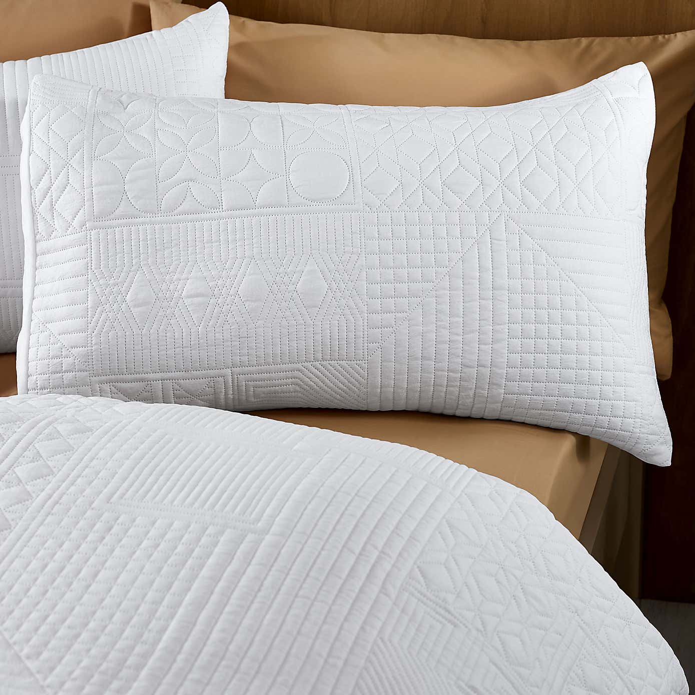 Catherine Lansfield Folkstone Geo Duvet Cover & Pillowcase Set