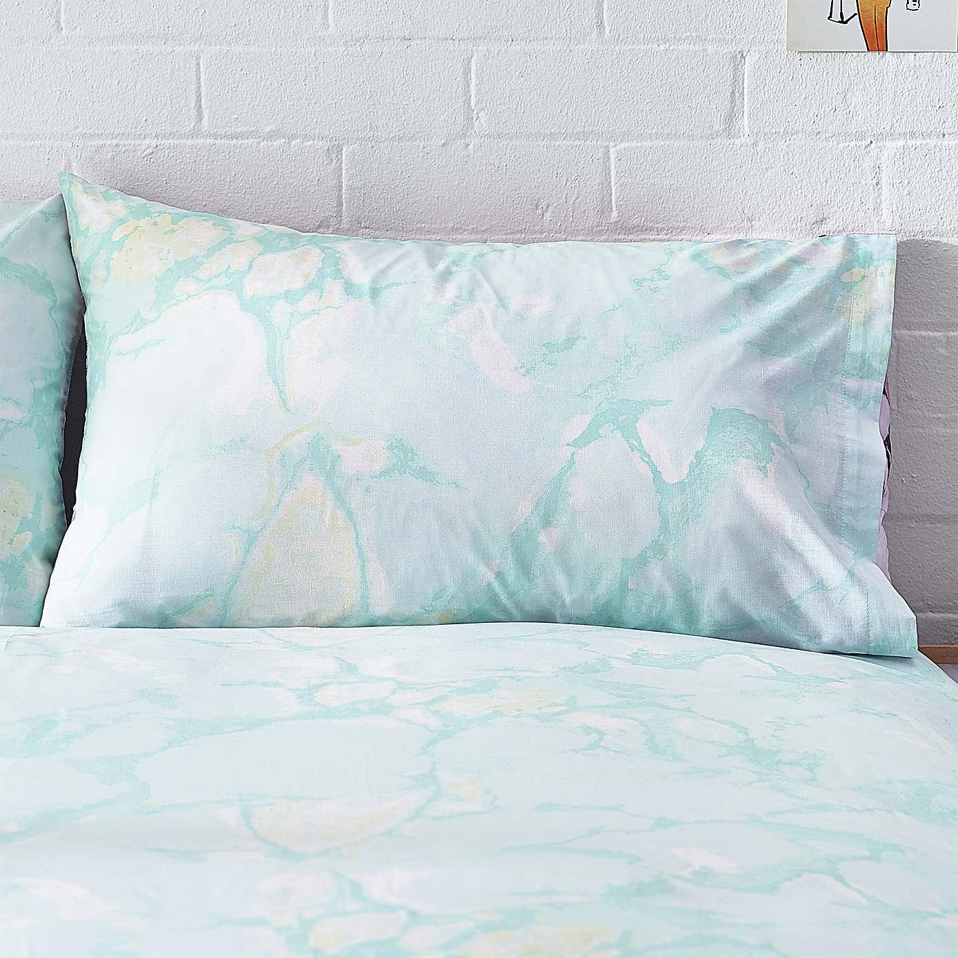 Style Lab Marble Duvet Cover and Pillowcase Set