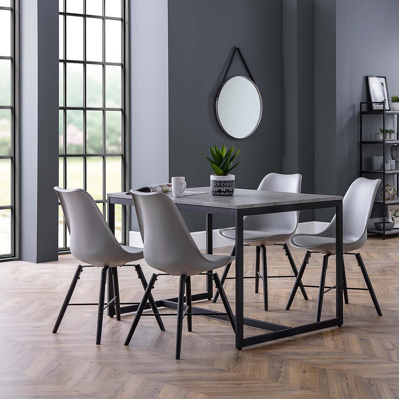 Staten Dining Set with 4 Kari Chairs