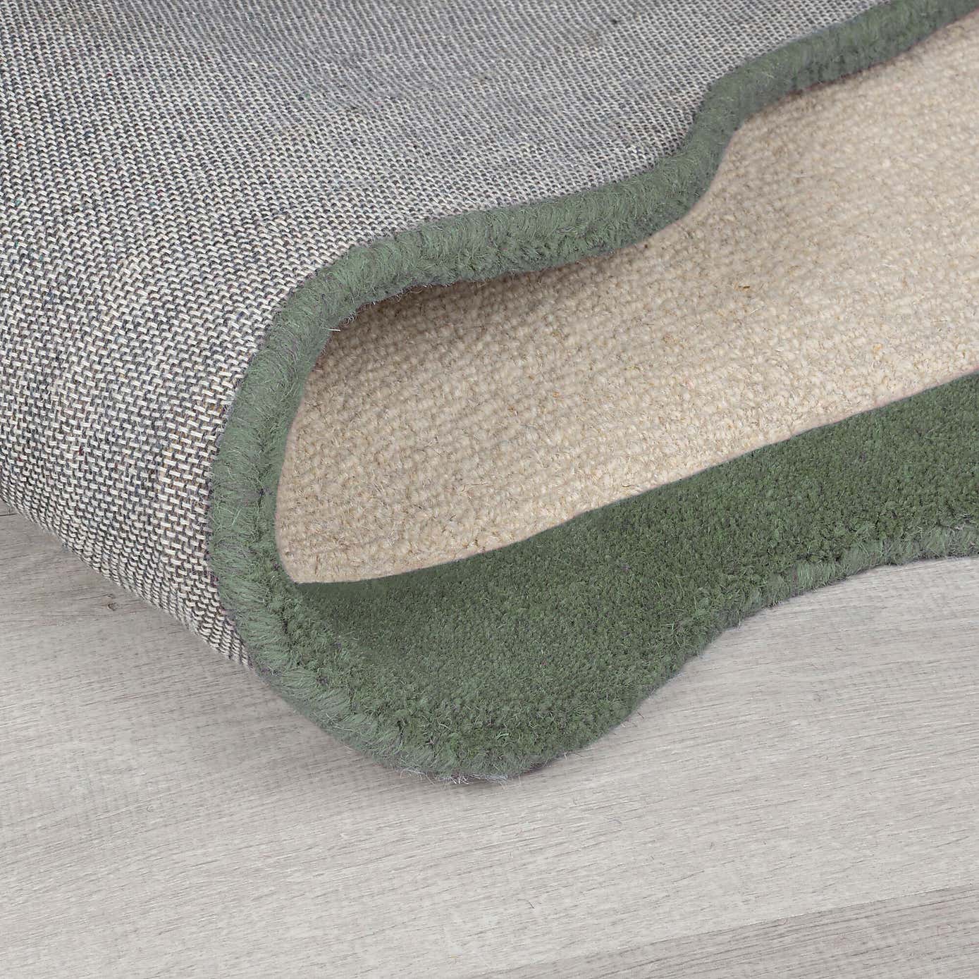 Bonnie Scallop Border Wool Round Rug