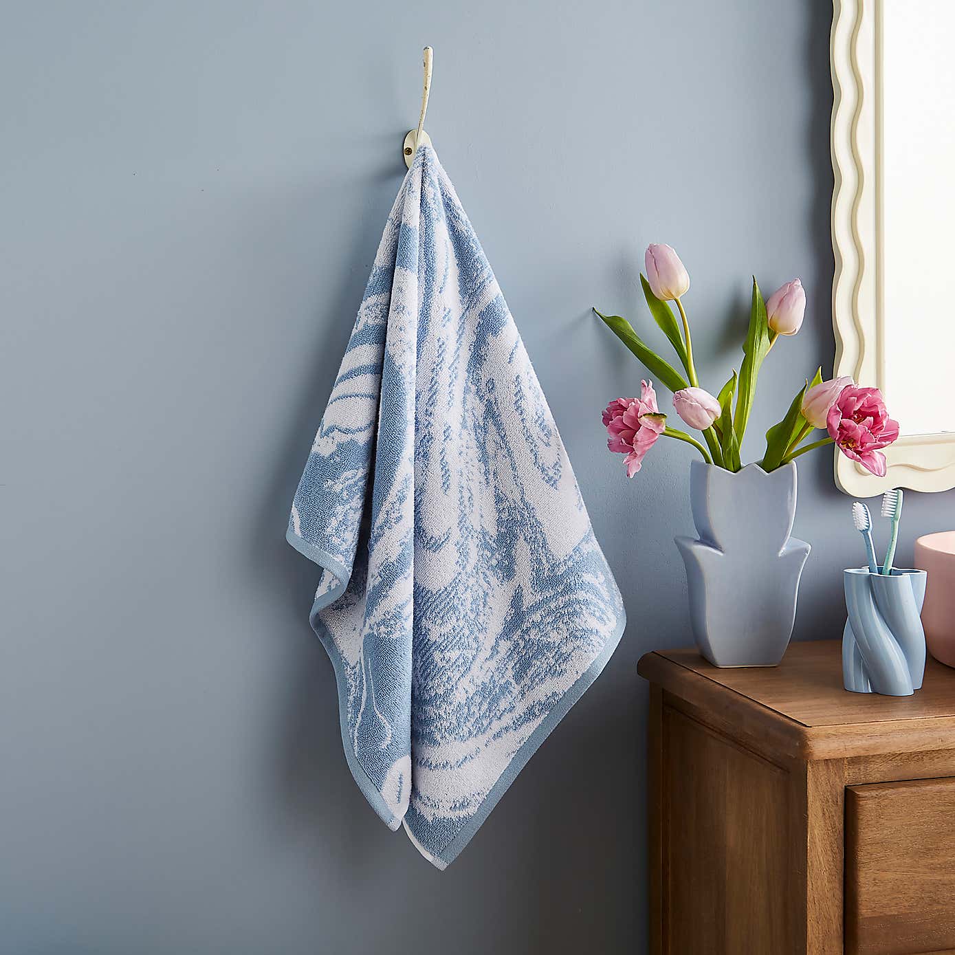 Marble Jacquard 100% Cotton Hand Towel