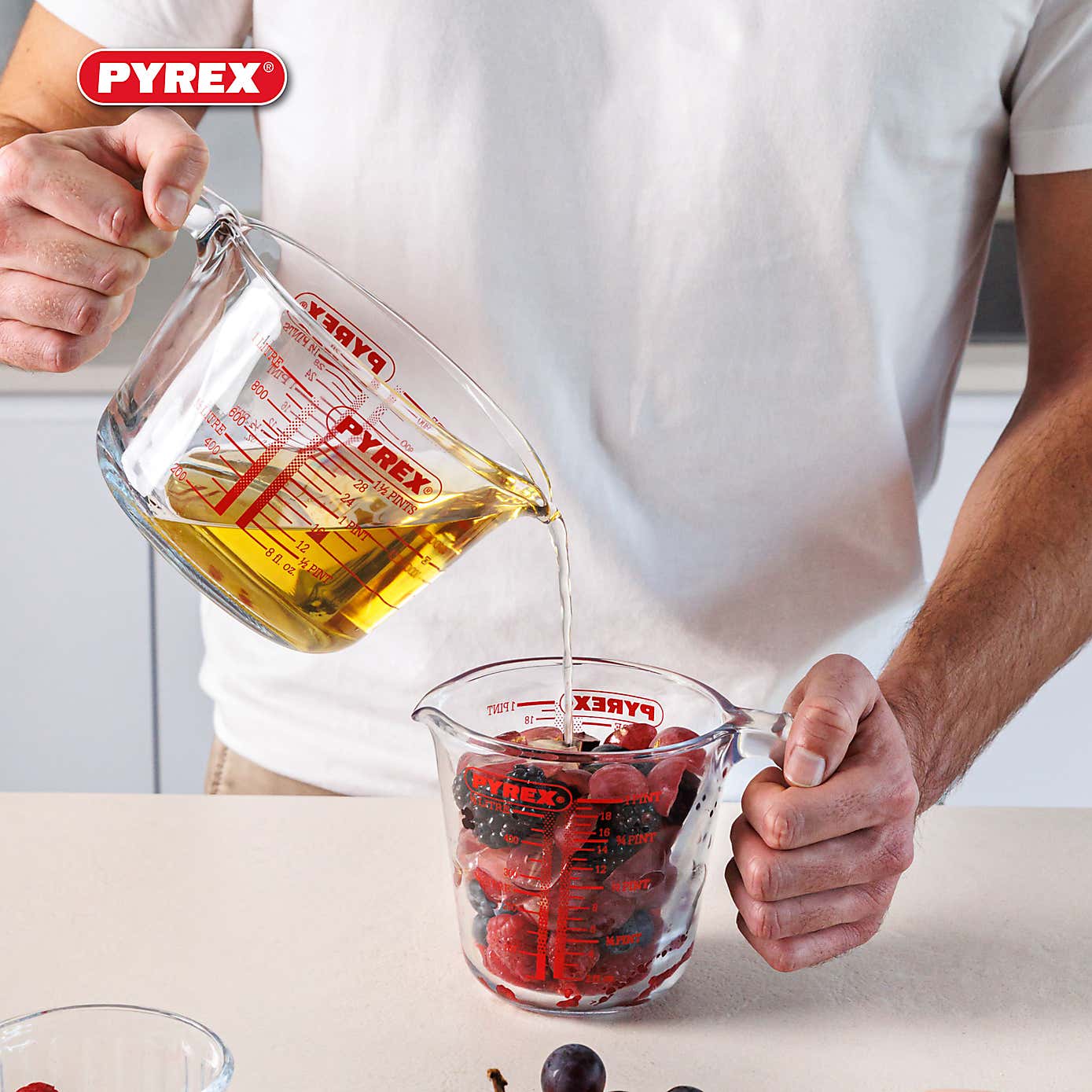 Pyrex Measuring Jug