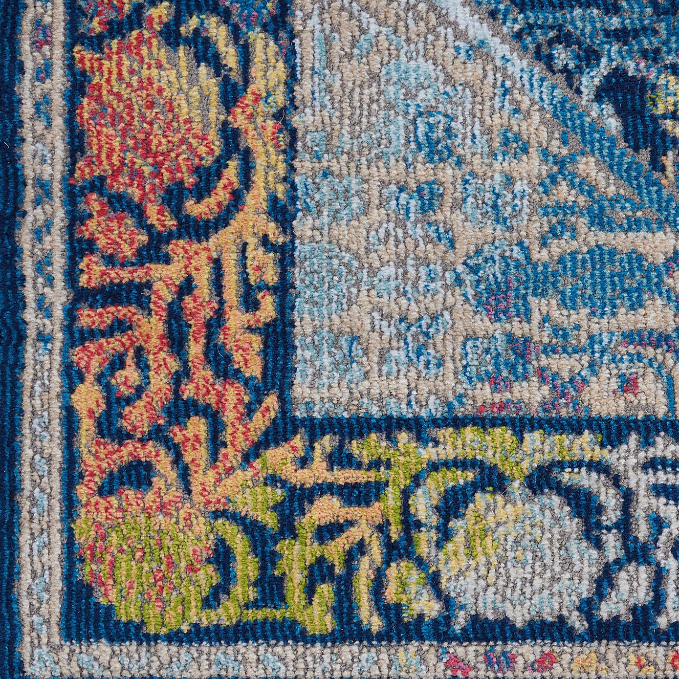 Ankara Global 4 Runner in Ivory