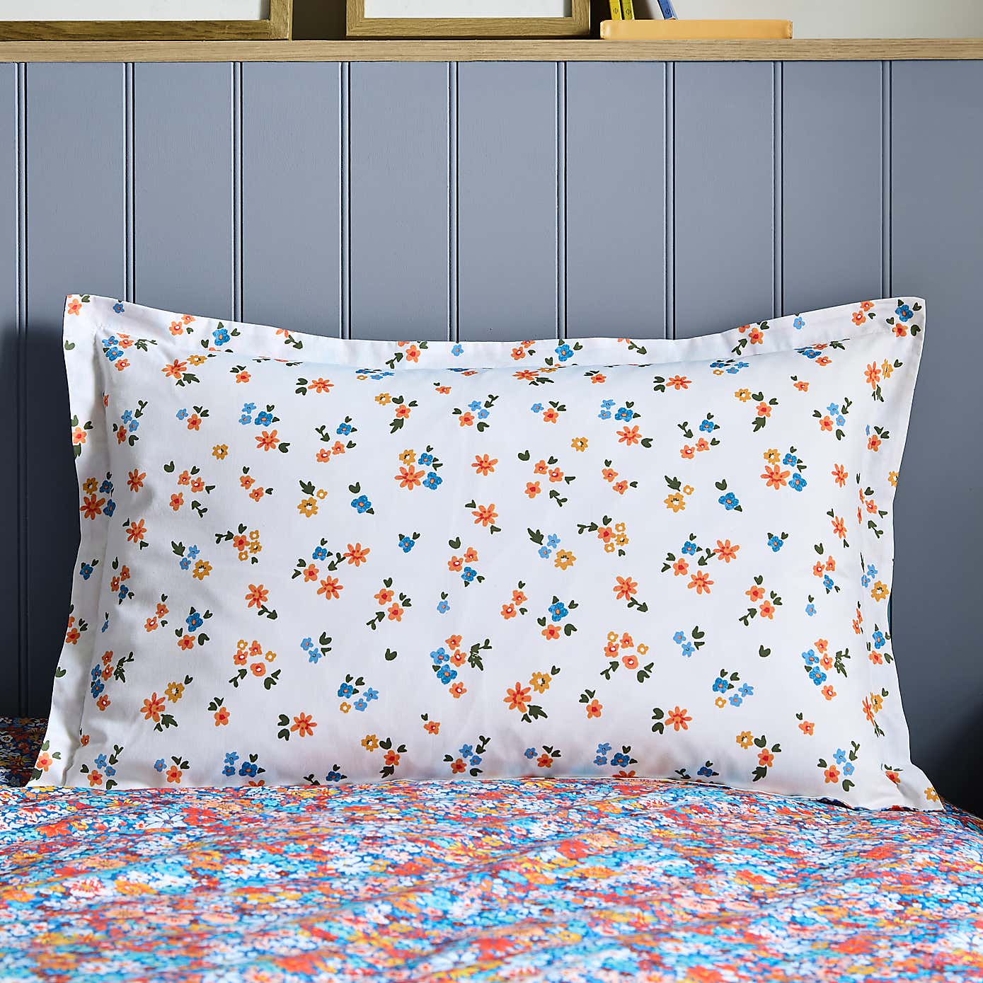 Avie Ditsy Floral Oxford Pillowcase