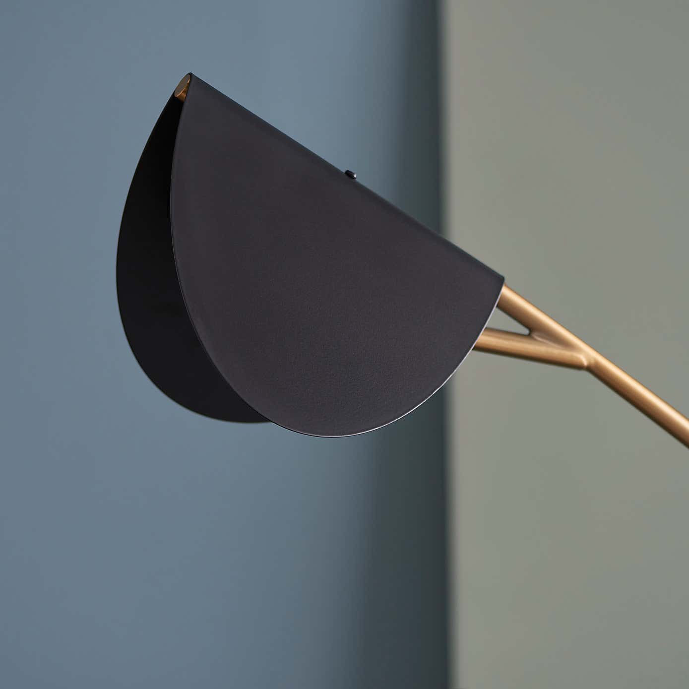 Aquila Metal Adjustable Floor Lamp