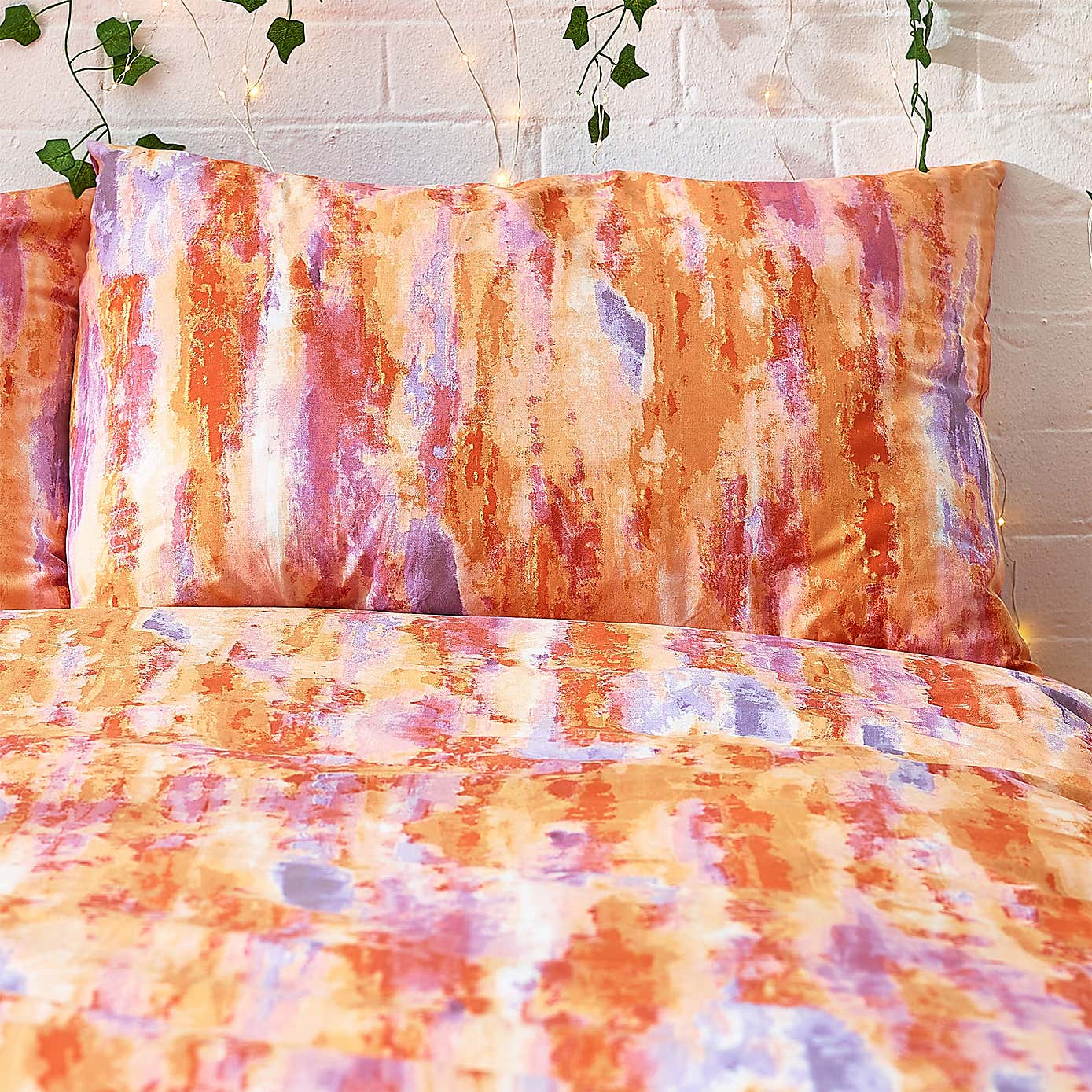 Style Lab Tie Dye Duvet Cover and Pillowcase Set