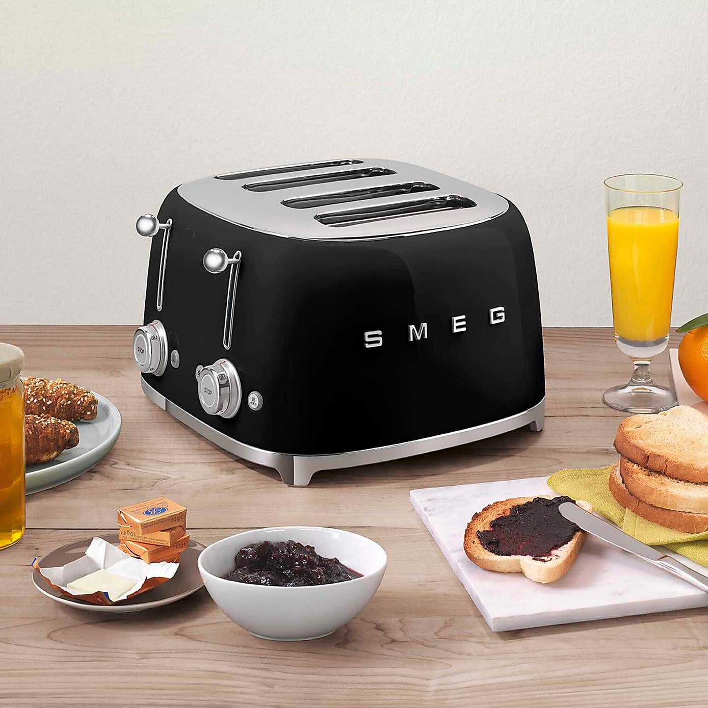 SMEG 50s Style 4 Slice Toaster