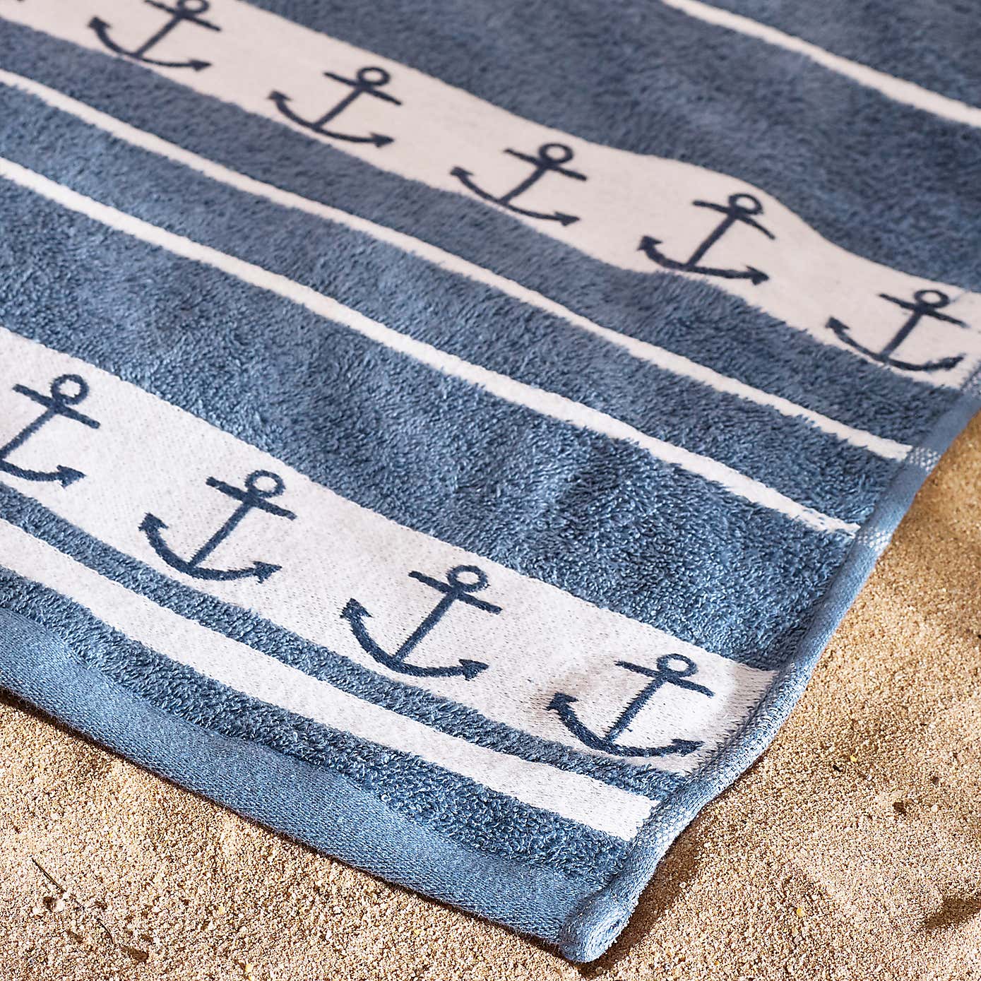 Catherine Lansfield Anchors XL Beach Towel