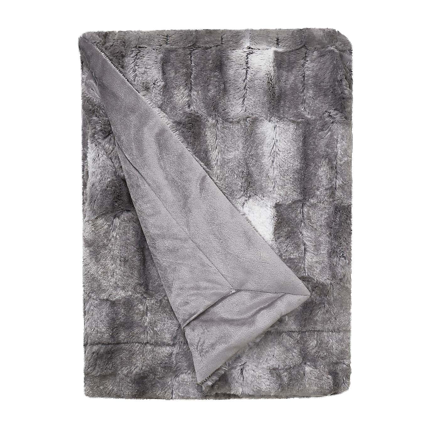 Plush Faux Fur 130cm x 180cm Throw