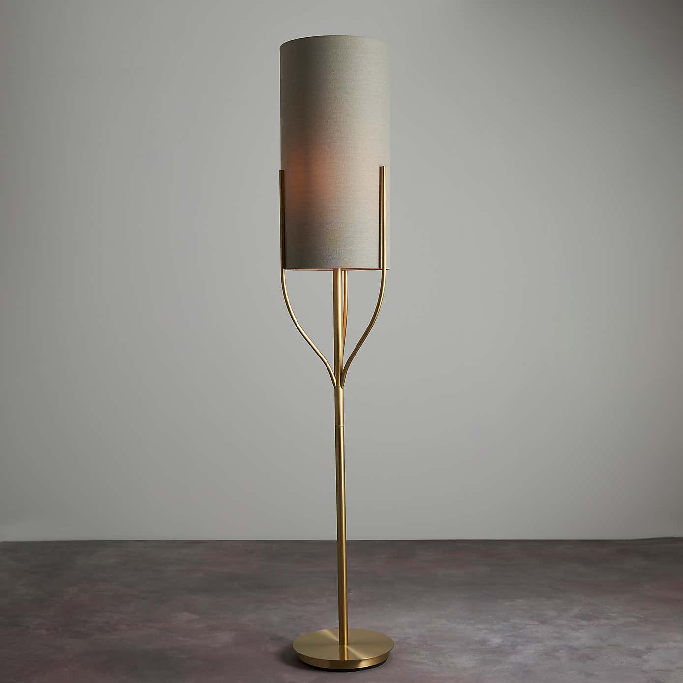 Vogue Lighting Linwood Floor Lamp