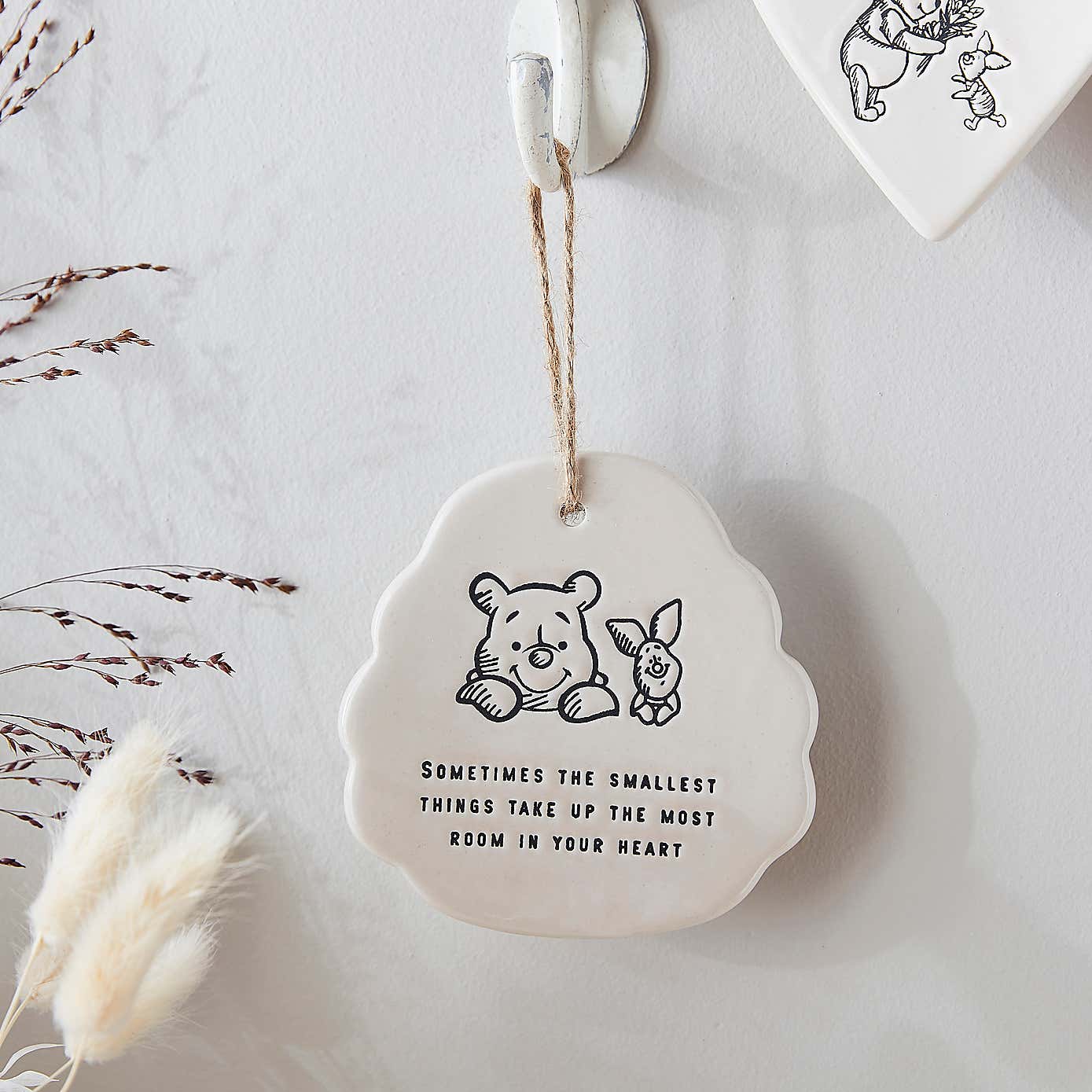 Disney Winnie the Pooh Honey Pot Hanging Plaque