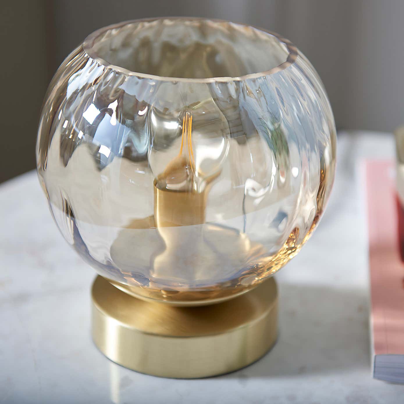 Vogue Arkoma Glass Table Lamp