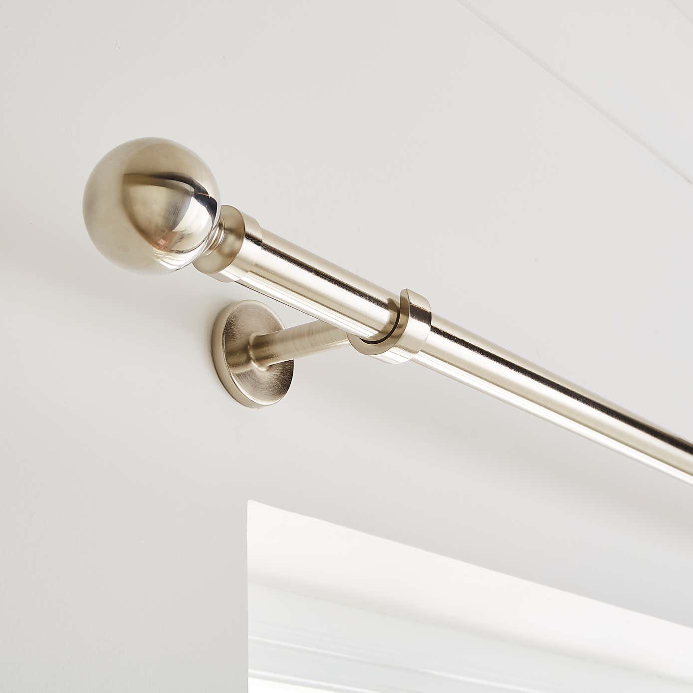 Ashton Metal Curtain Pole
