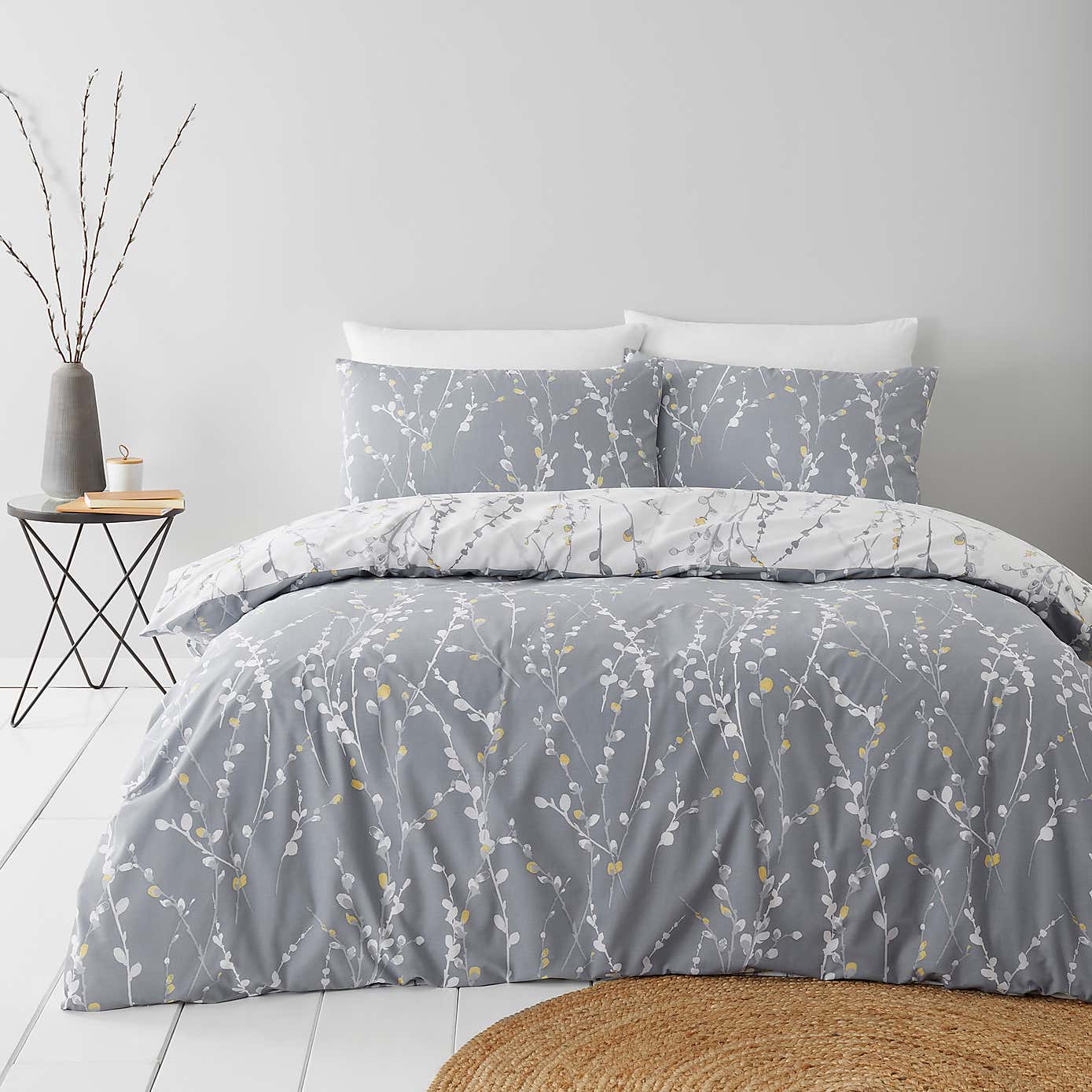 Belle Reversible Duvet Cover and Pillowcase Set