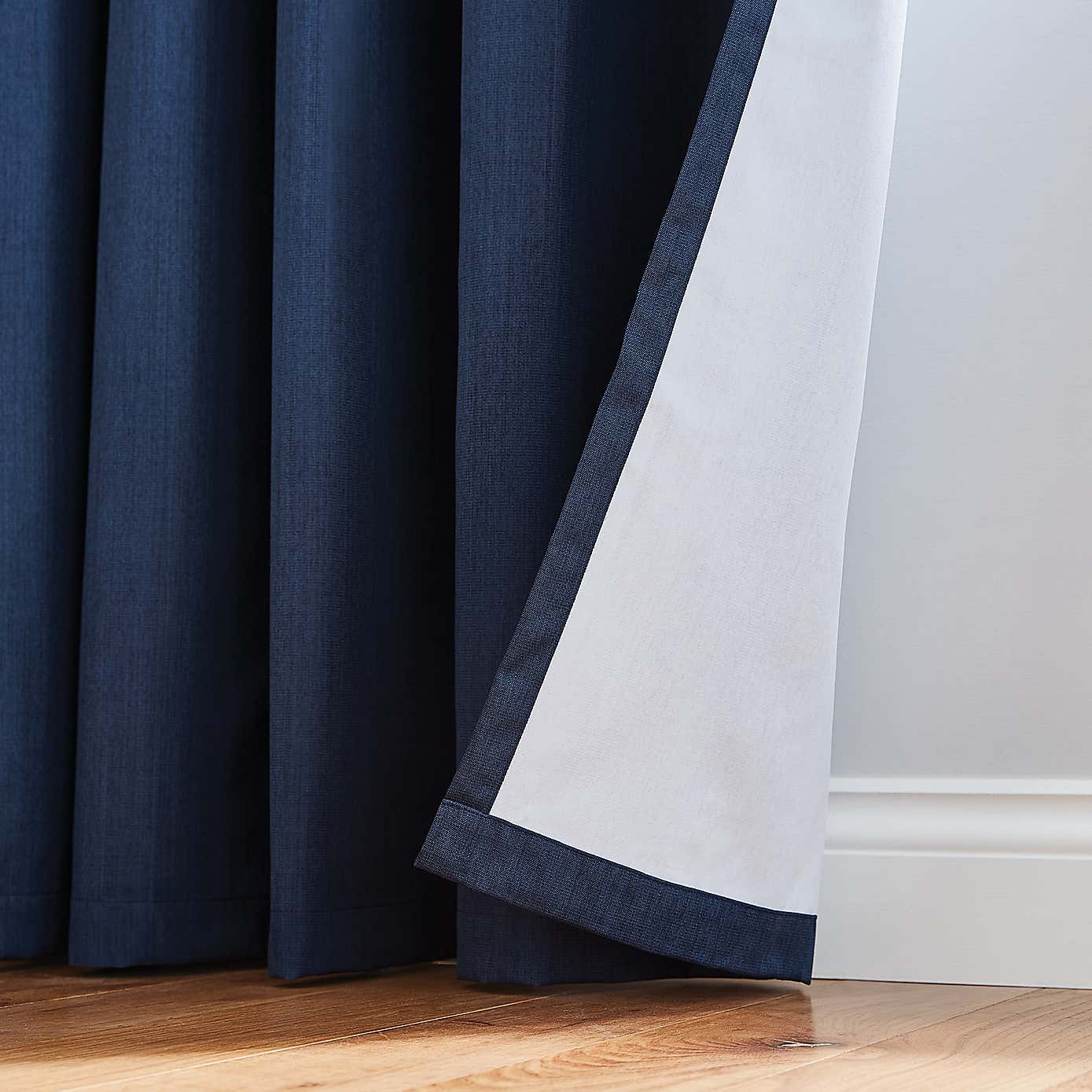 Solar Blackout Eyelet Curtains