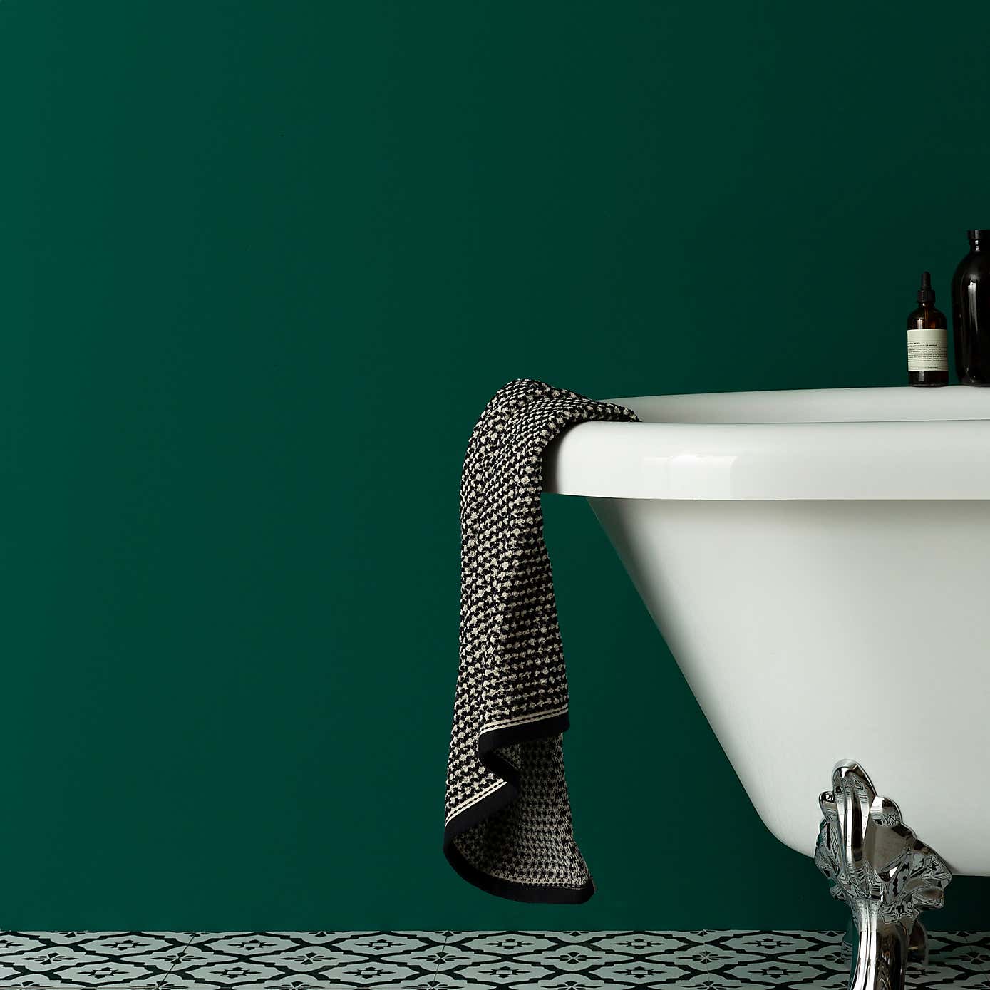 Dunelm Eggshell Emulsion Emerald