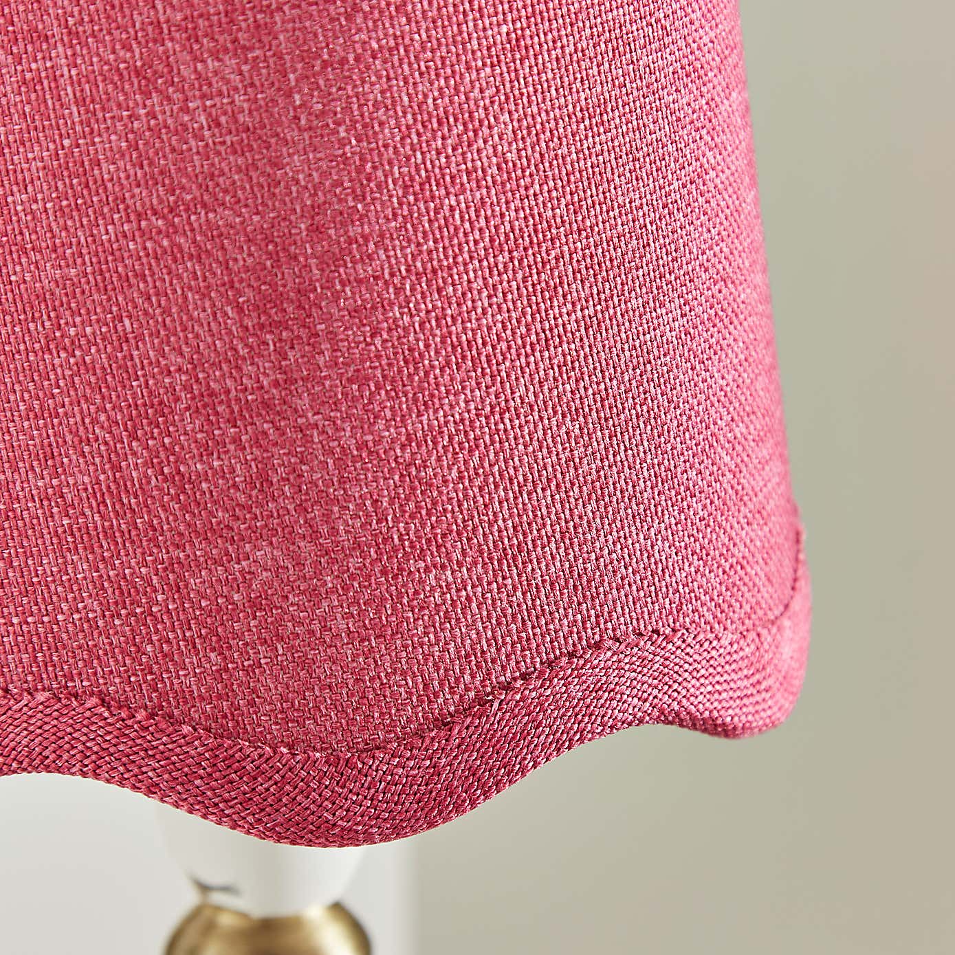 Scalloped Edge Linen Lamp Shade