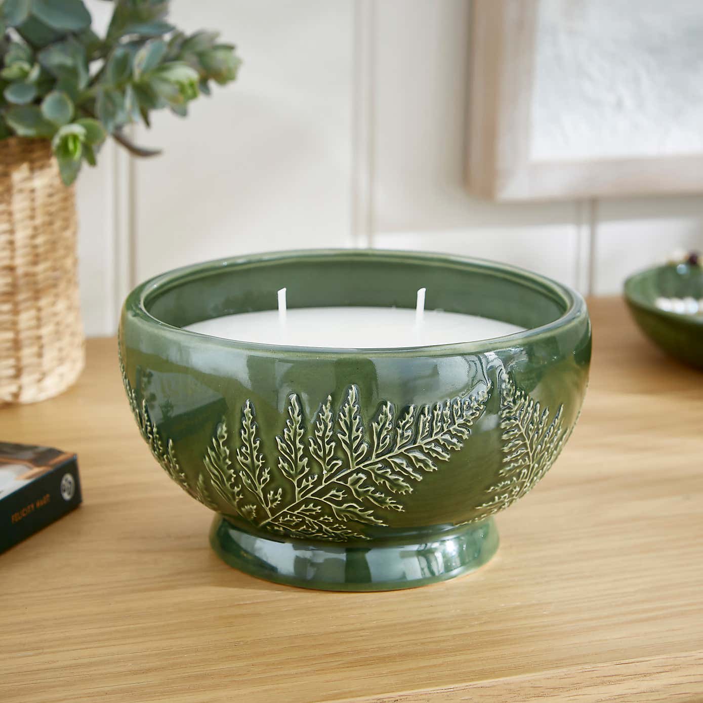 Churchgate Olive Leaf & Fern Round Multi Wick Candle