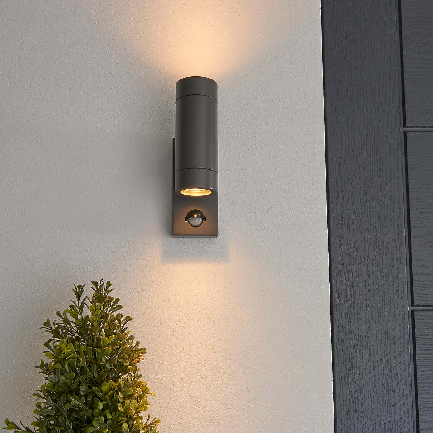 Billy PIR Sensor Outdoor Wall Light