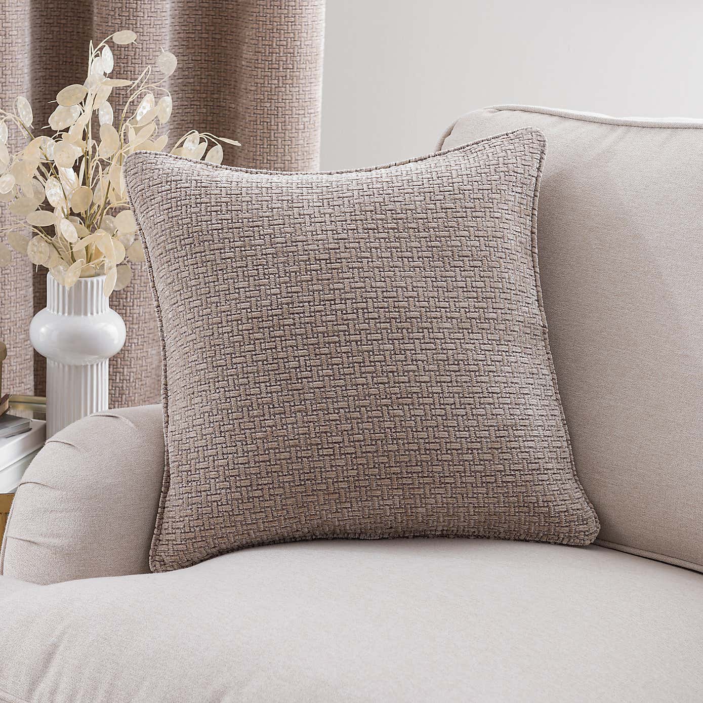 Alayna Chenille Square Cushion
