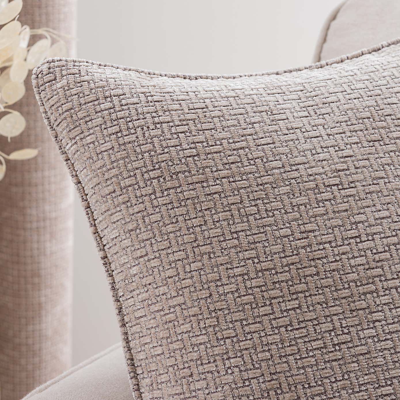 Alayna Chenille Square Cushion