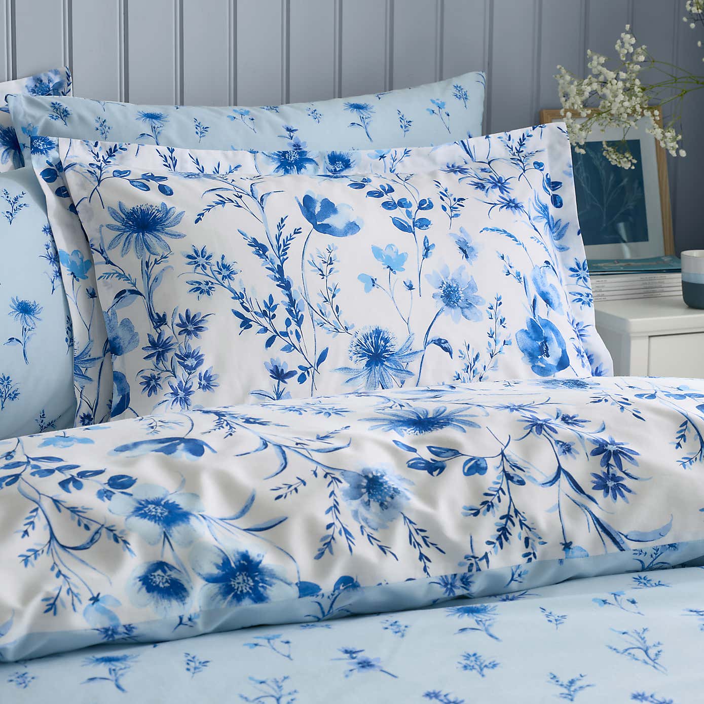Foxley Ditsy Blue Oxford Pillowcase