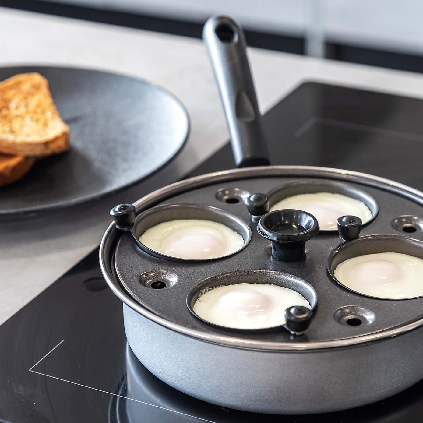 Non-Stick Metal 4 Egg Poacher Pan