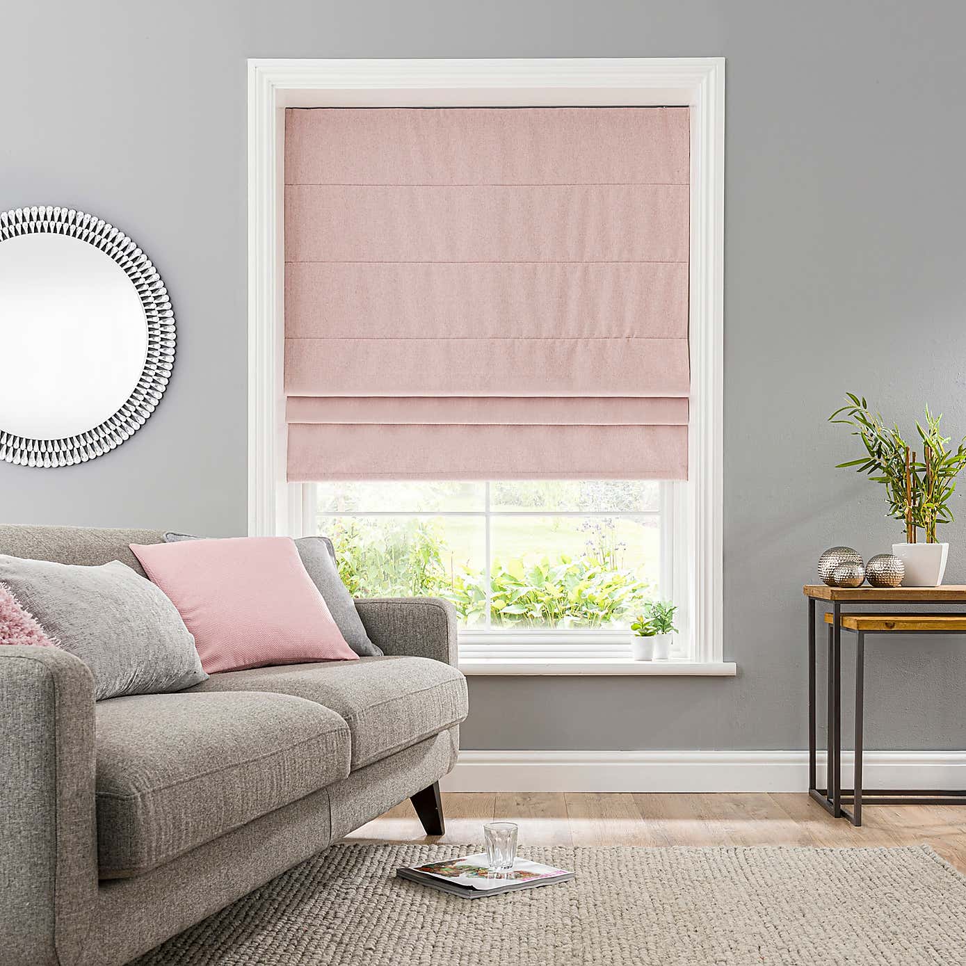 Luna Blackout Roman Blind
