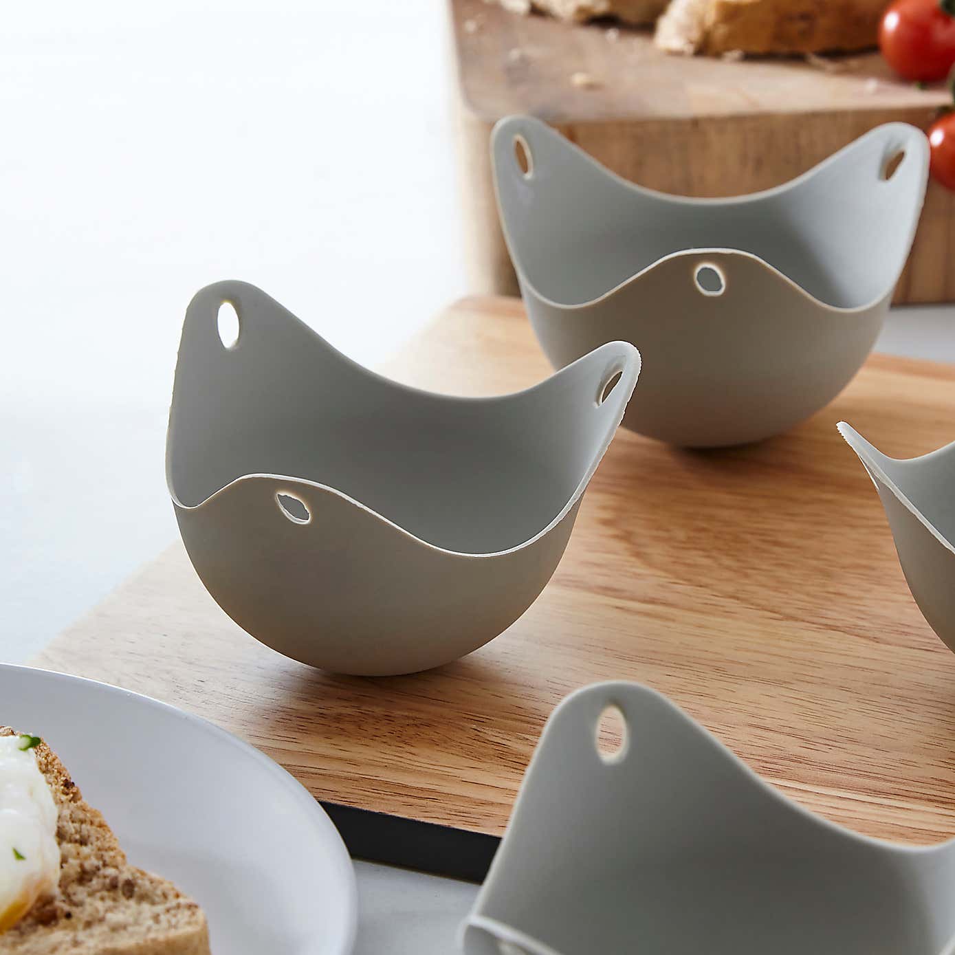 Handy Kitchen Set of 4 Silicone Egg Poachers