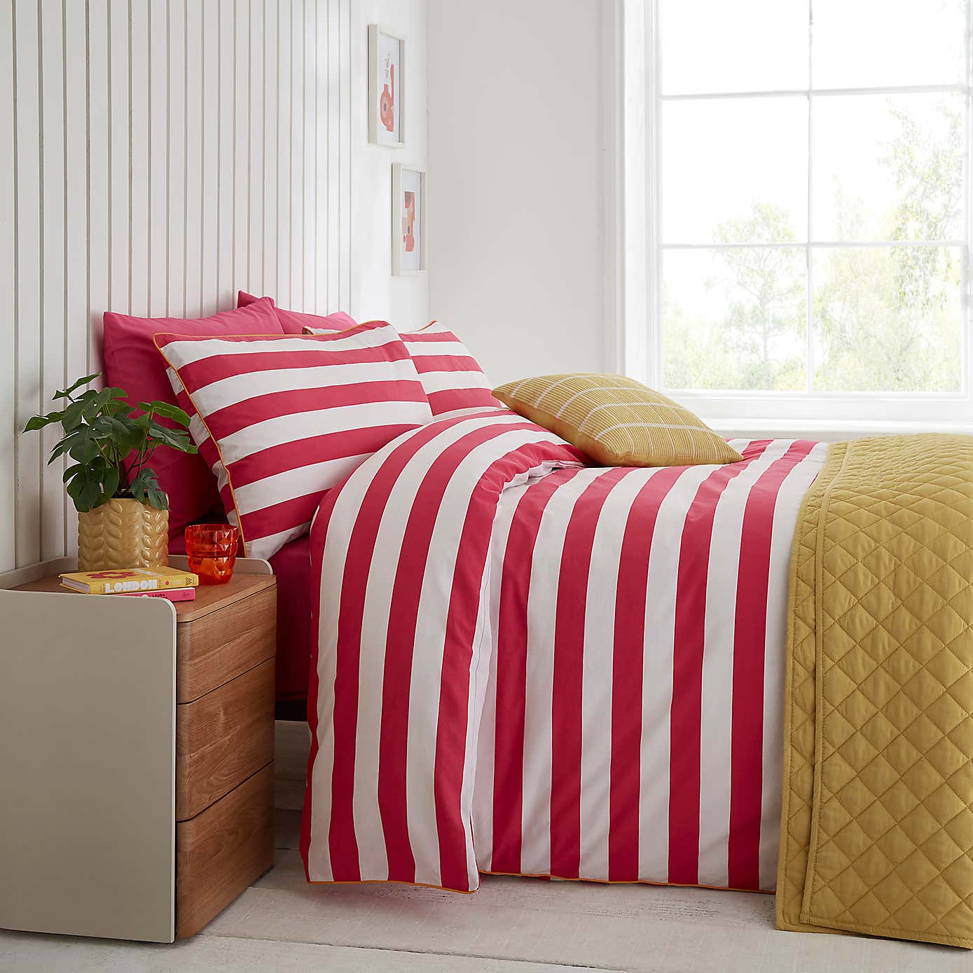 Elements Bold Stripe Magenta Cotton Duvet Cover and Pillowcase Set