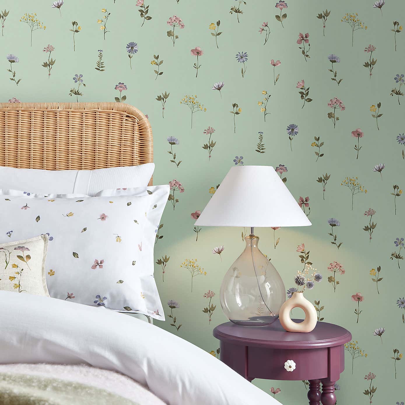 Pressed Flowers Wallpaper