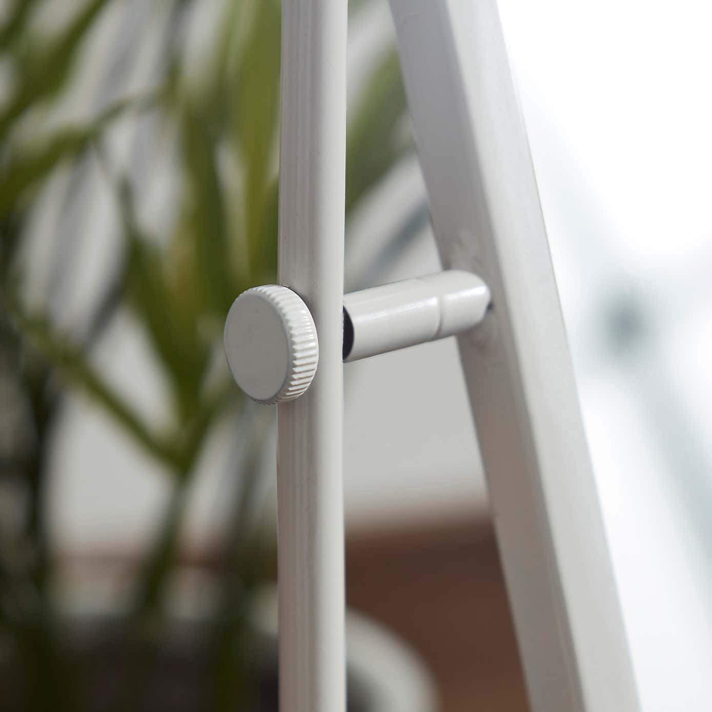 Circlular Dressing Table Mirror