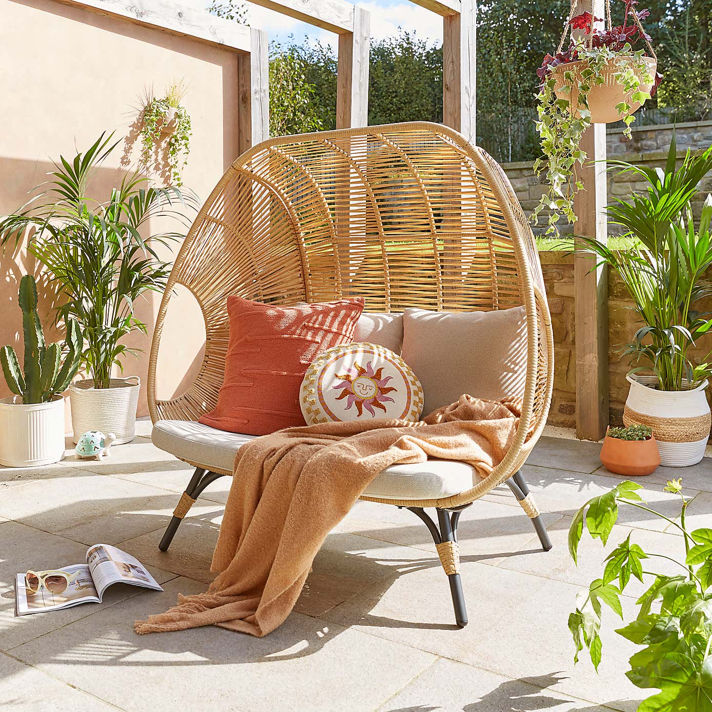 Singapore Double Pod Chair