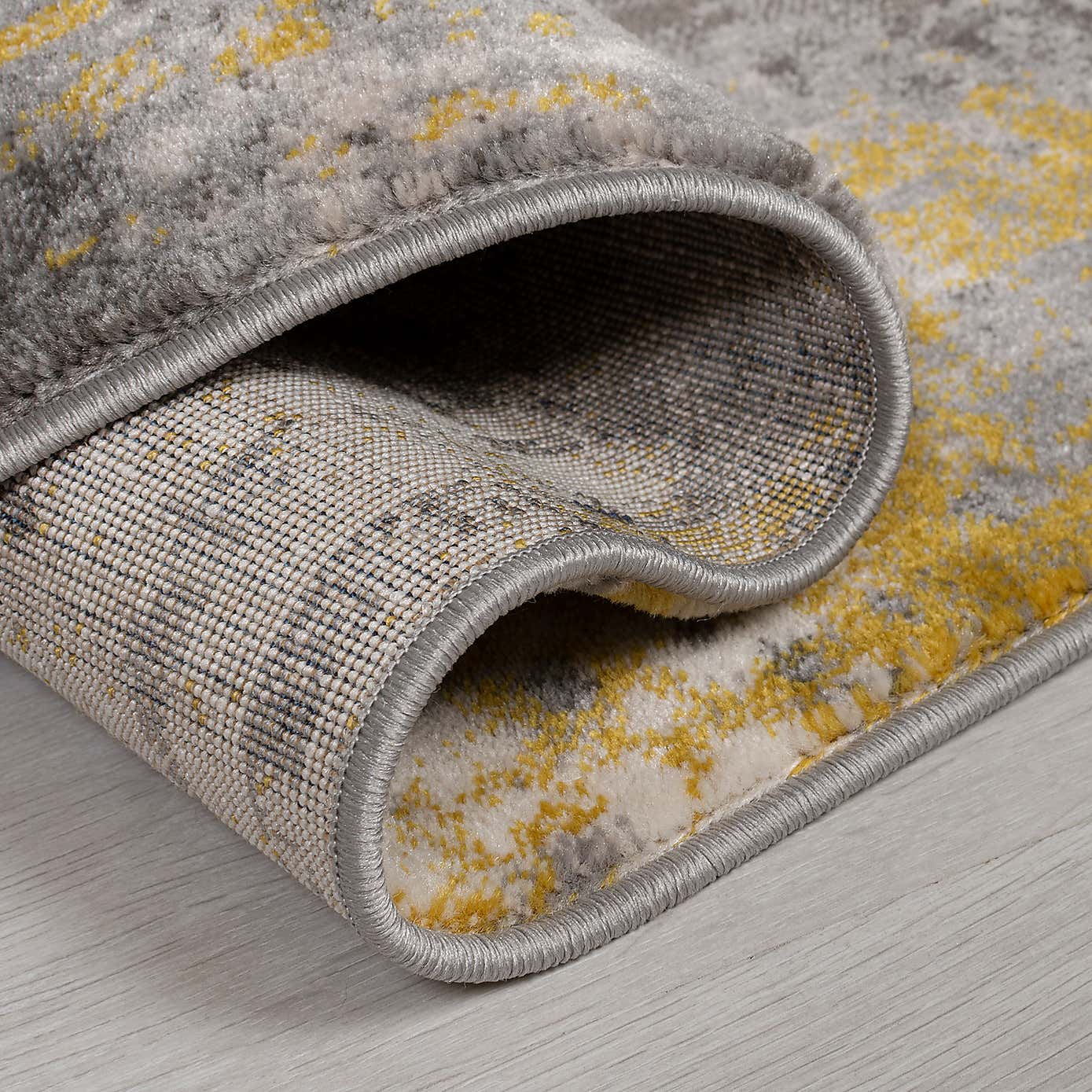 Wonderlust Round Rug