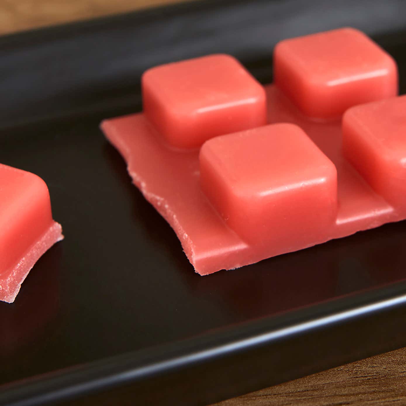 Set of 6 Cherry and Blackcurrant Wax Melts