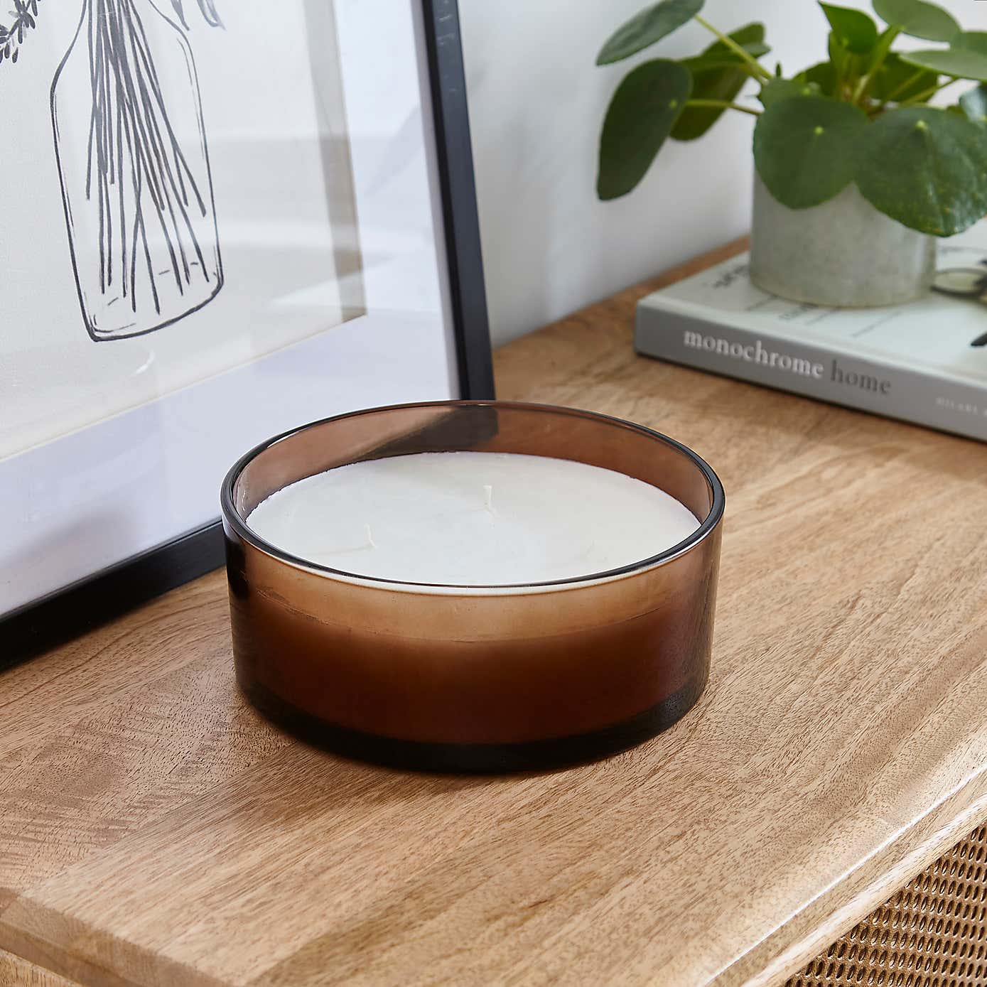 Vanilla Musk Large Multi Wick Candle