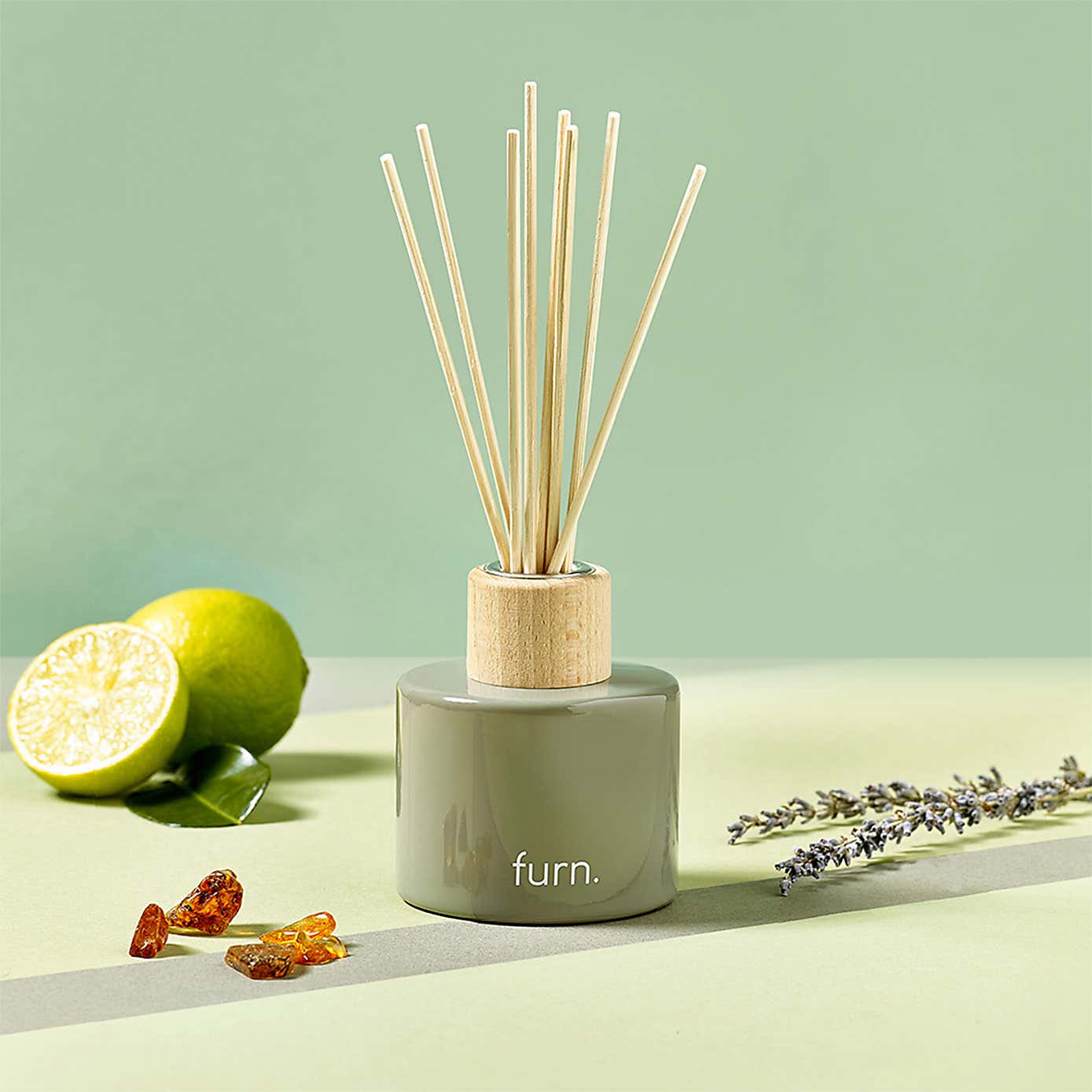 Furn. Amazonia Botanica Earthy Moss & Peppermint Difffuser
