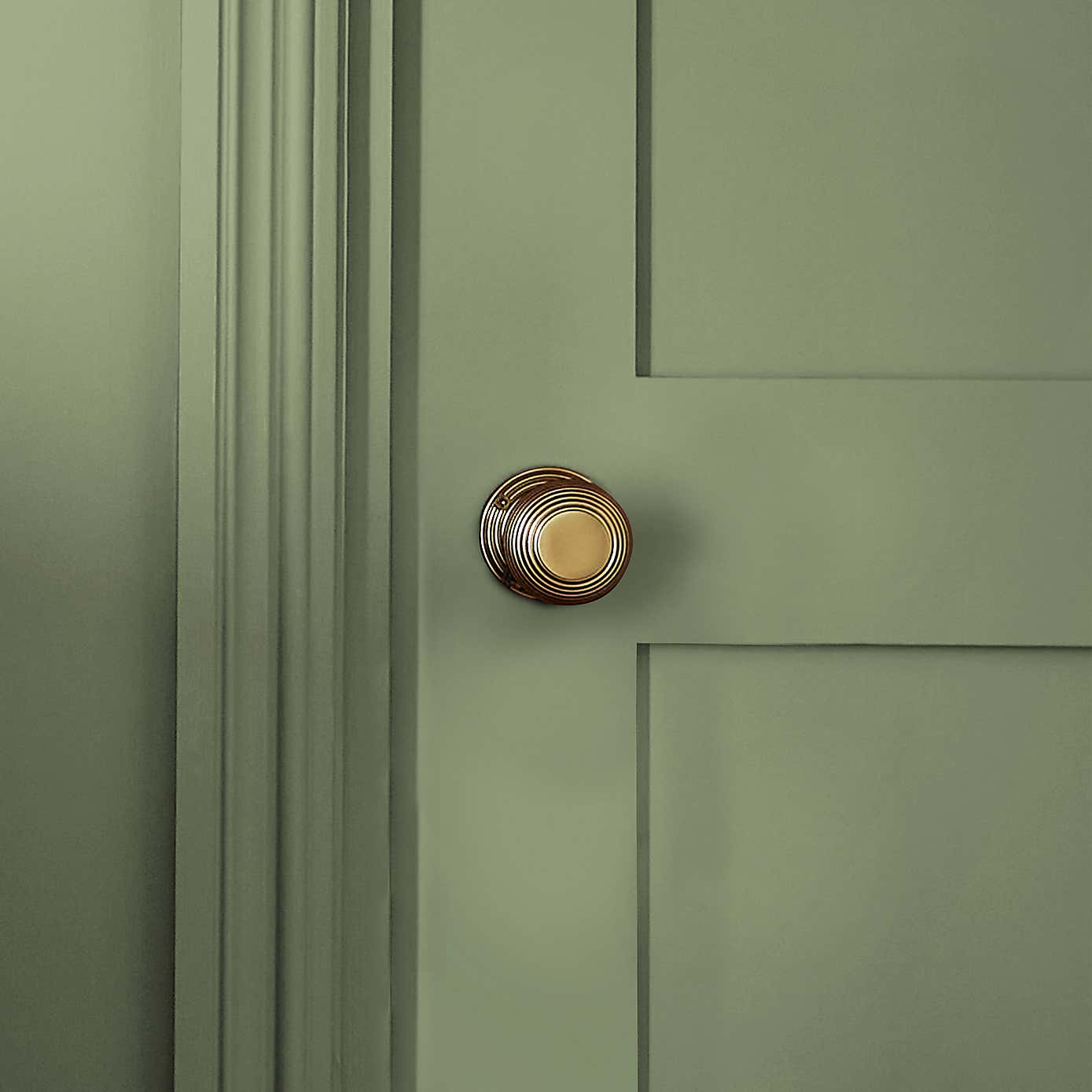 William Morris At Home Sauntered Leaf Gallery Emulsion Paint