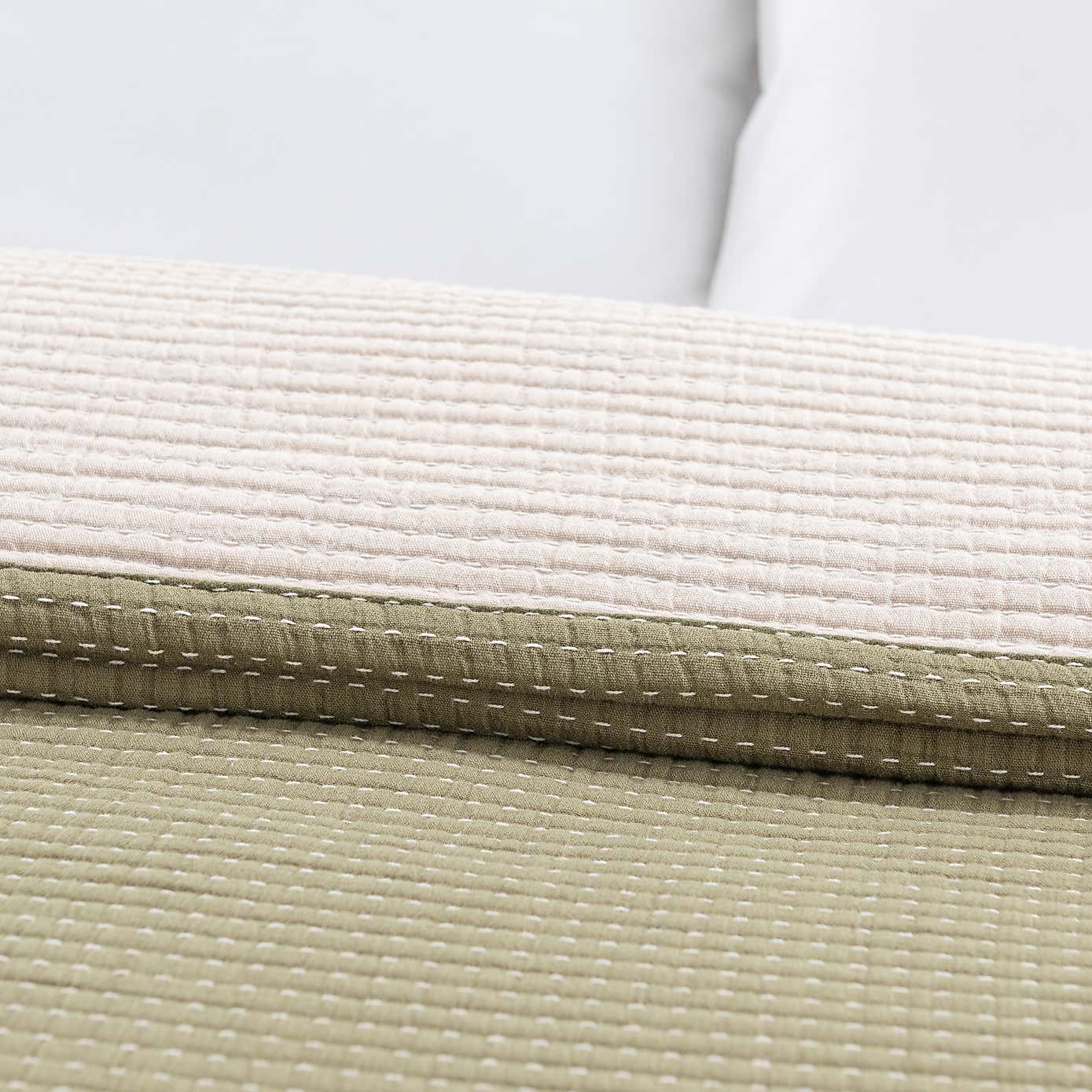 EL Milano 235cm x 235cm Throw