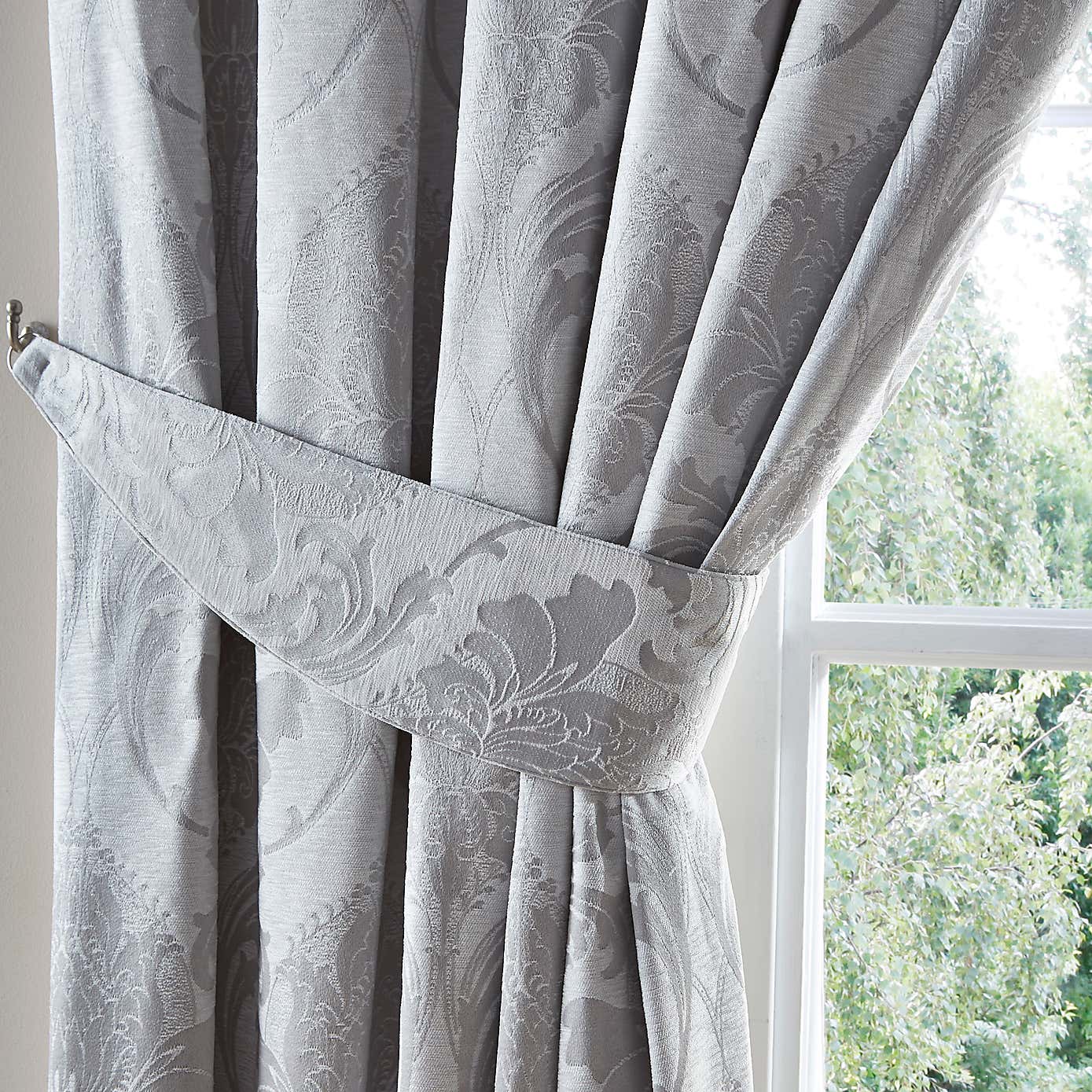 Zahra Silver Tiebacks