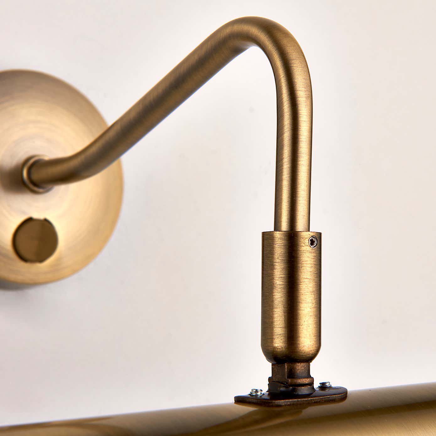 Vogue Clarkson Picture Wall Light