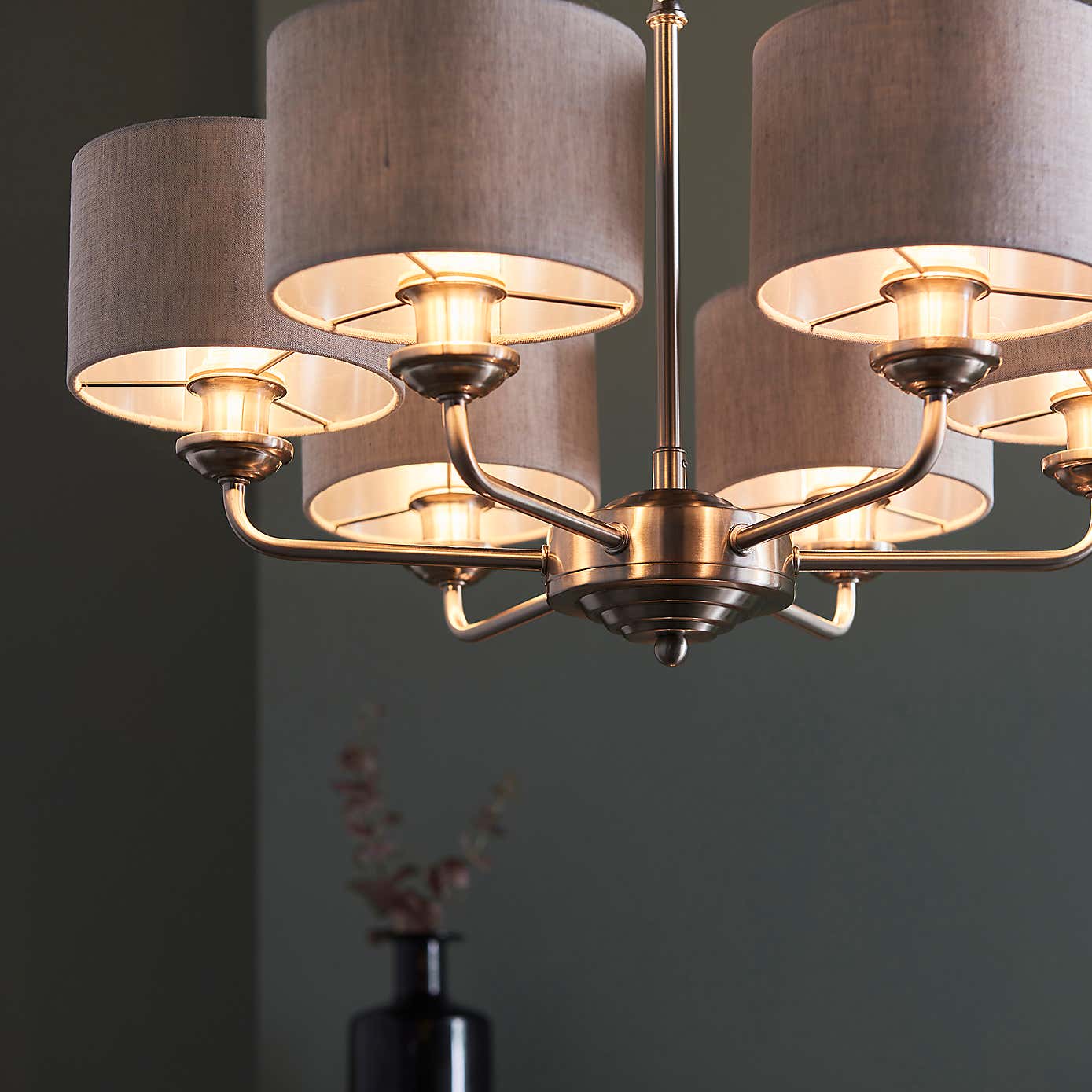 Vogue Sandringham 6 Light Pendant Light