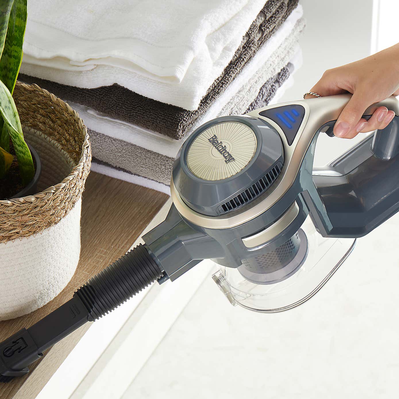 Beldray Cordless Stick Vacuum Cleaner