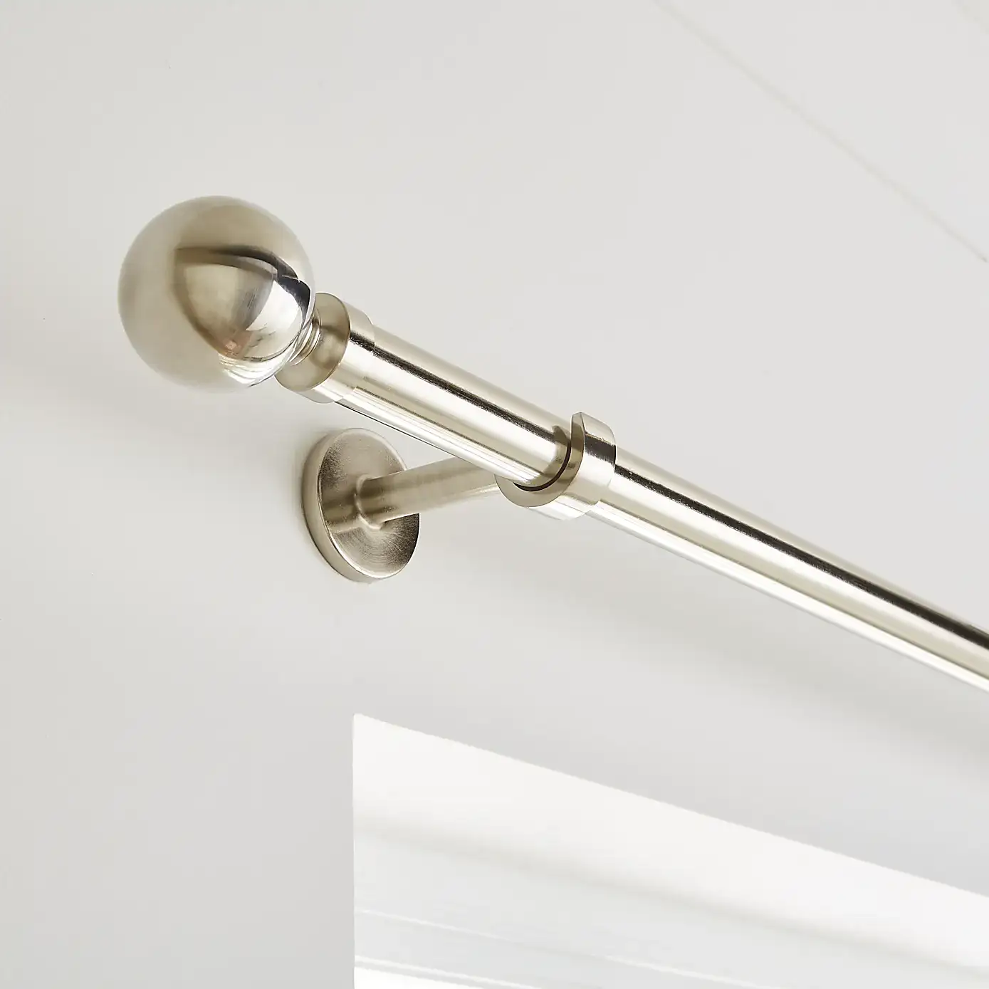 Ashton Metal Curtain Pole