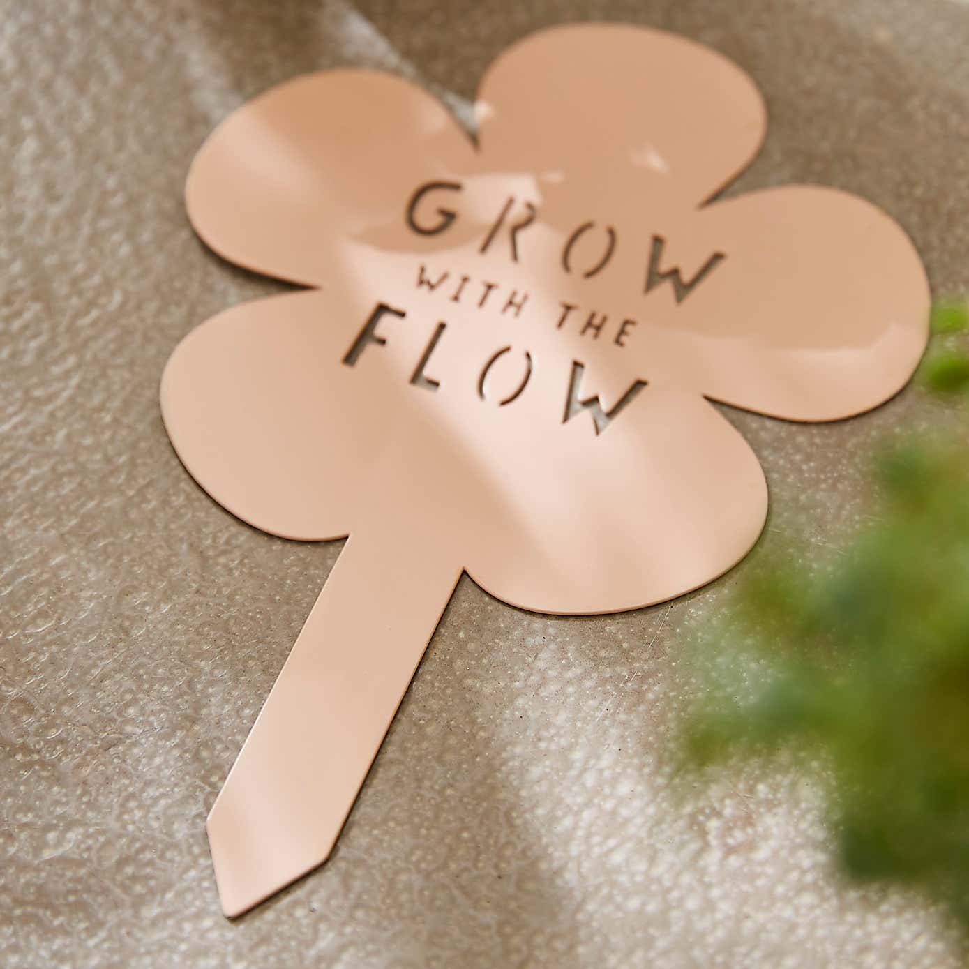 Iron Pink Flower Grow with the Flow Stake