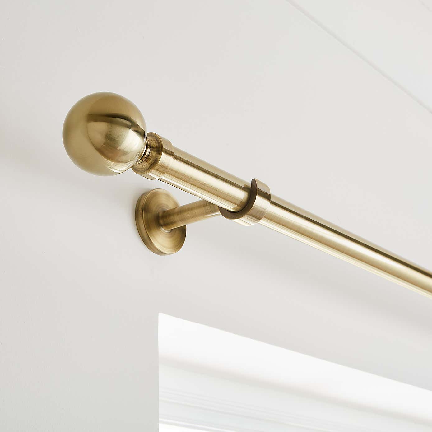 Ashton Metal Curtain Pole