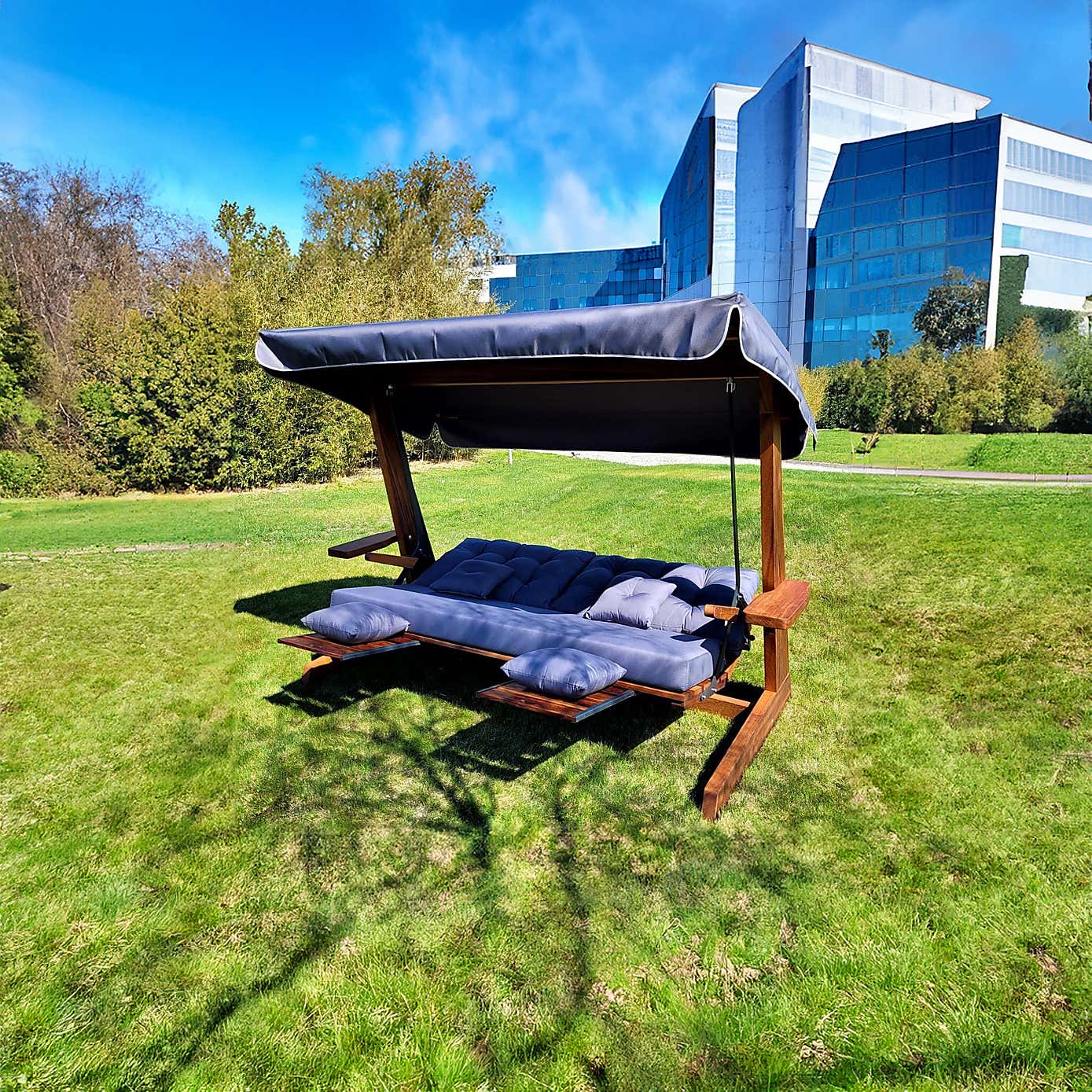 St Andrews 3 Seater Outdoor Swing Seat