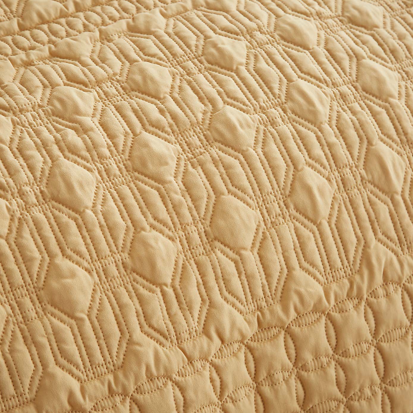 Billie White Duvet Cover and Pillowcase Set