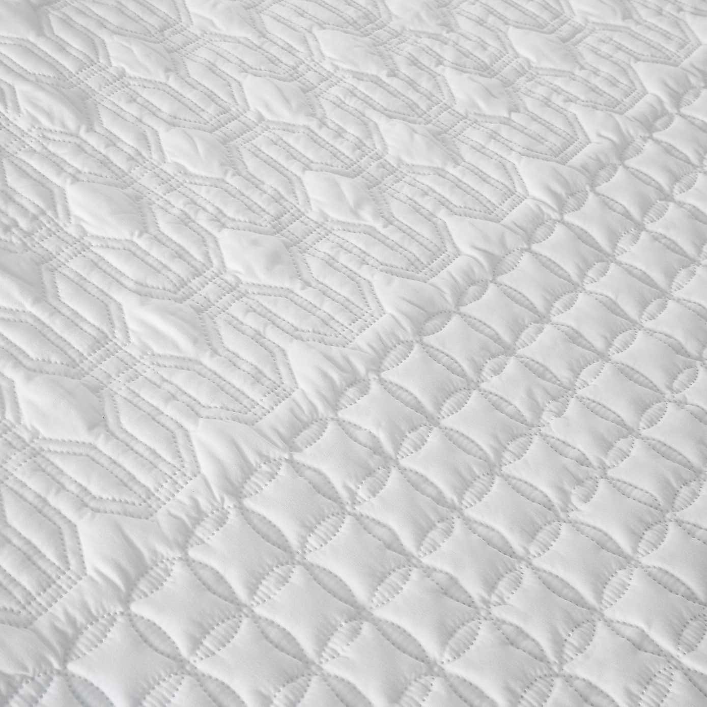 Billie Global Print White Bedspread